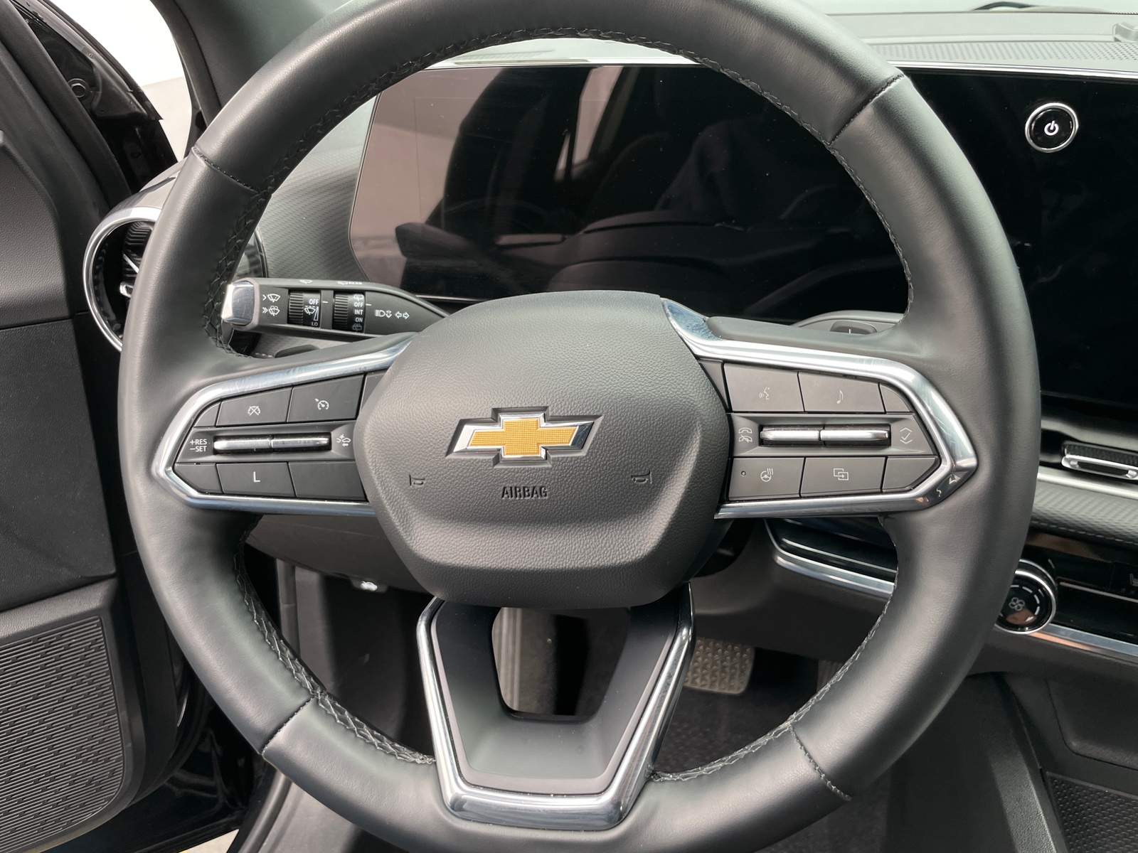 Thumbnail: 2025 Chevrolet Equinox - 5