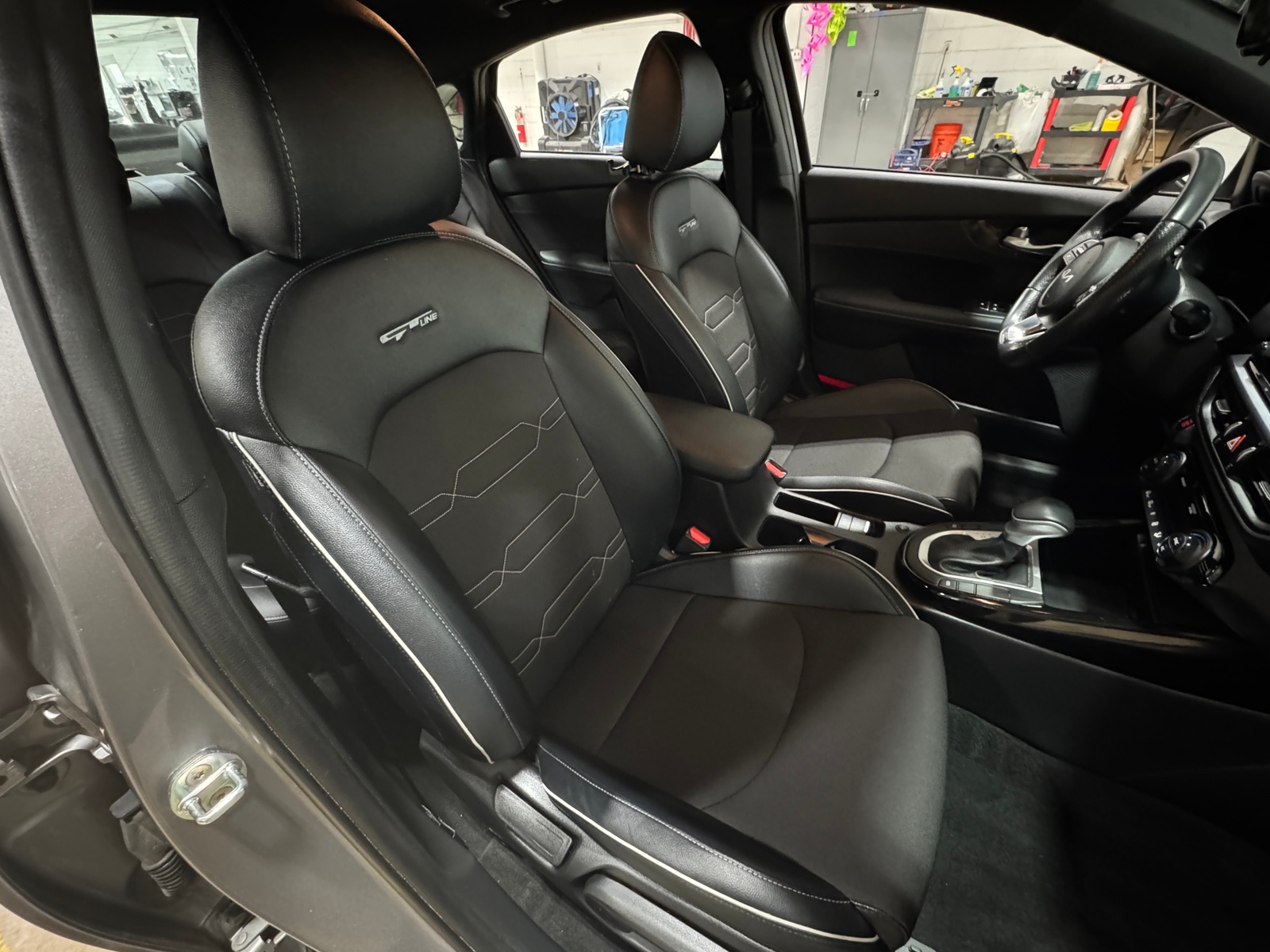 Thumbnail: 2023 Kia Forte - 2