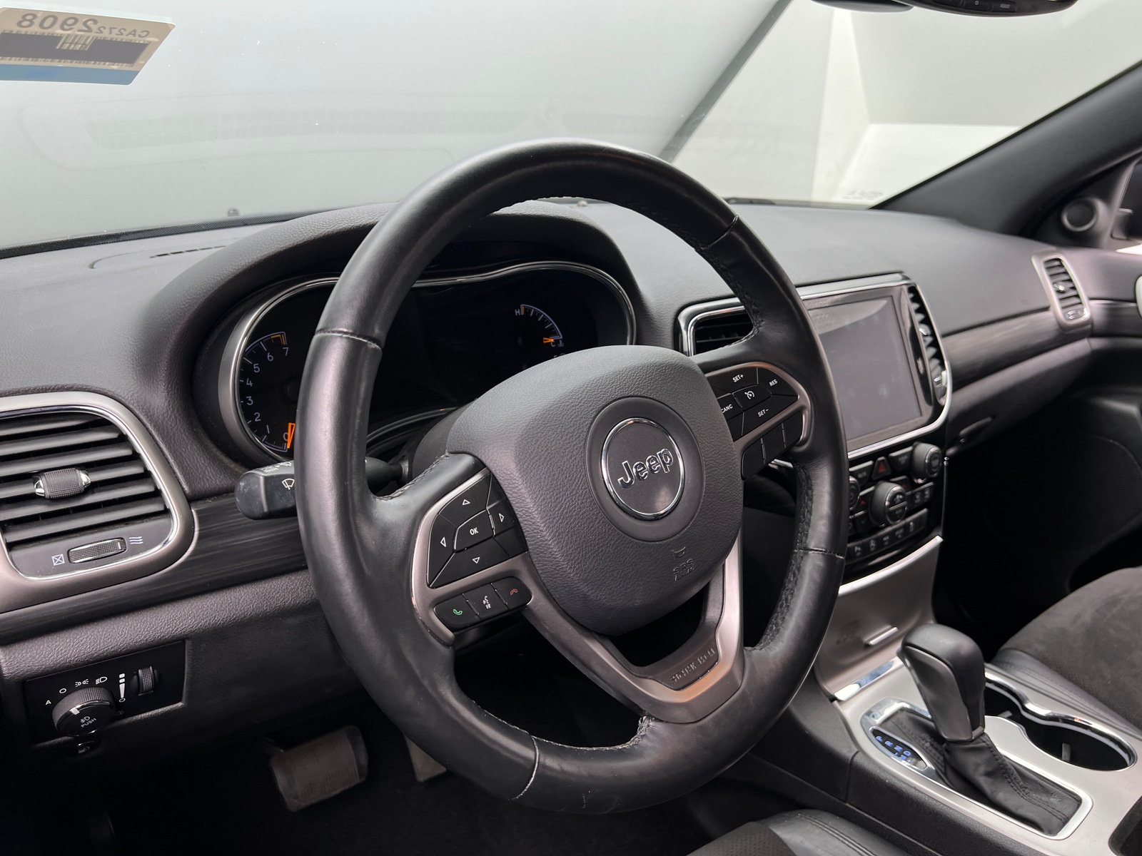 Thumbnail: 2019 Jeep Grand Cherokee - 5