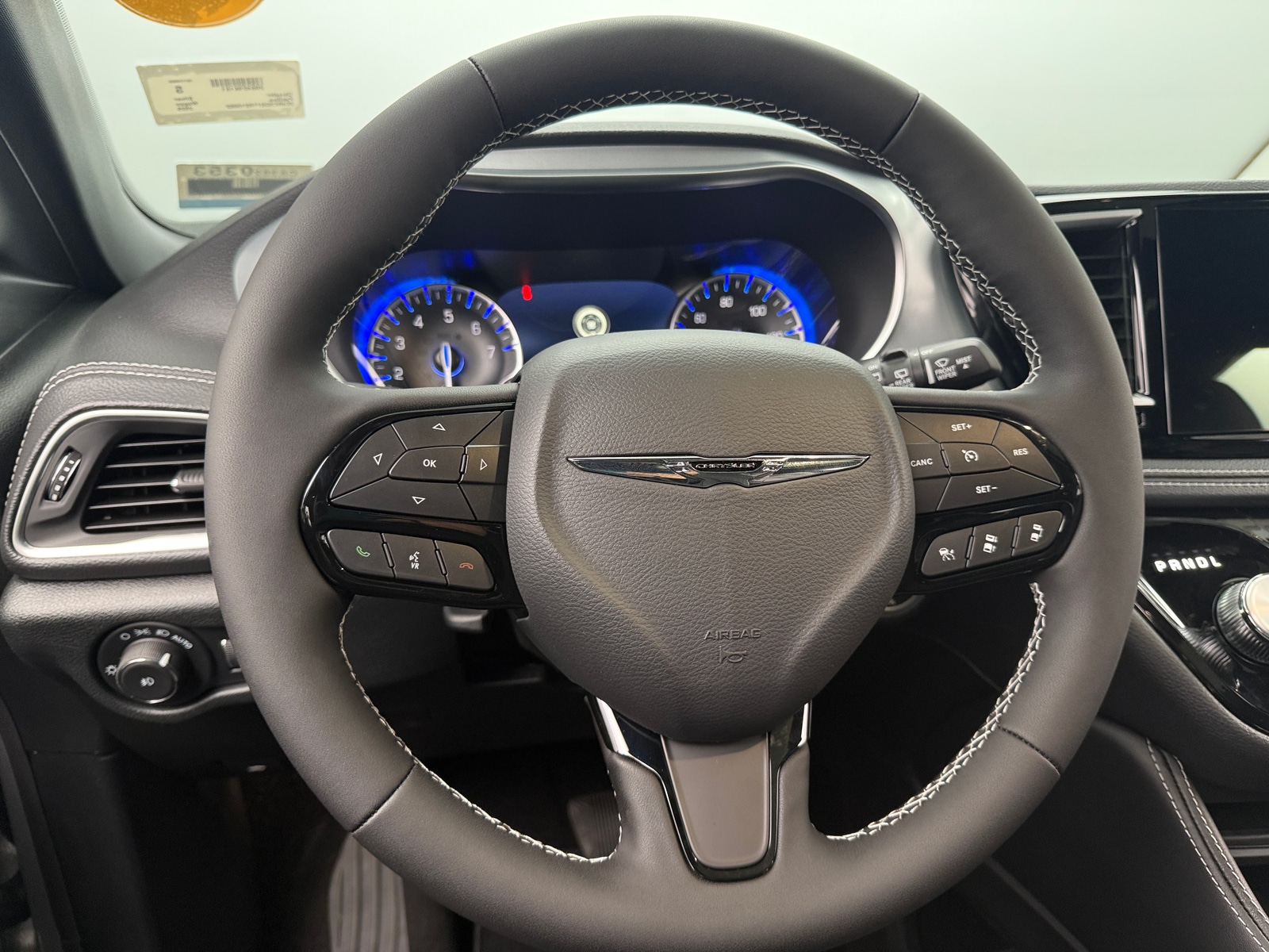 Thumbnail: 2026 Chrysler Pacifica - 4