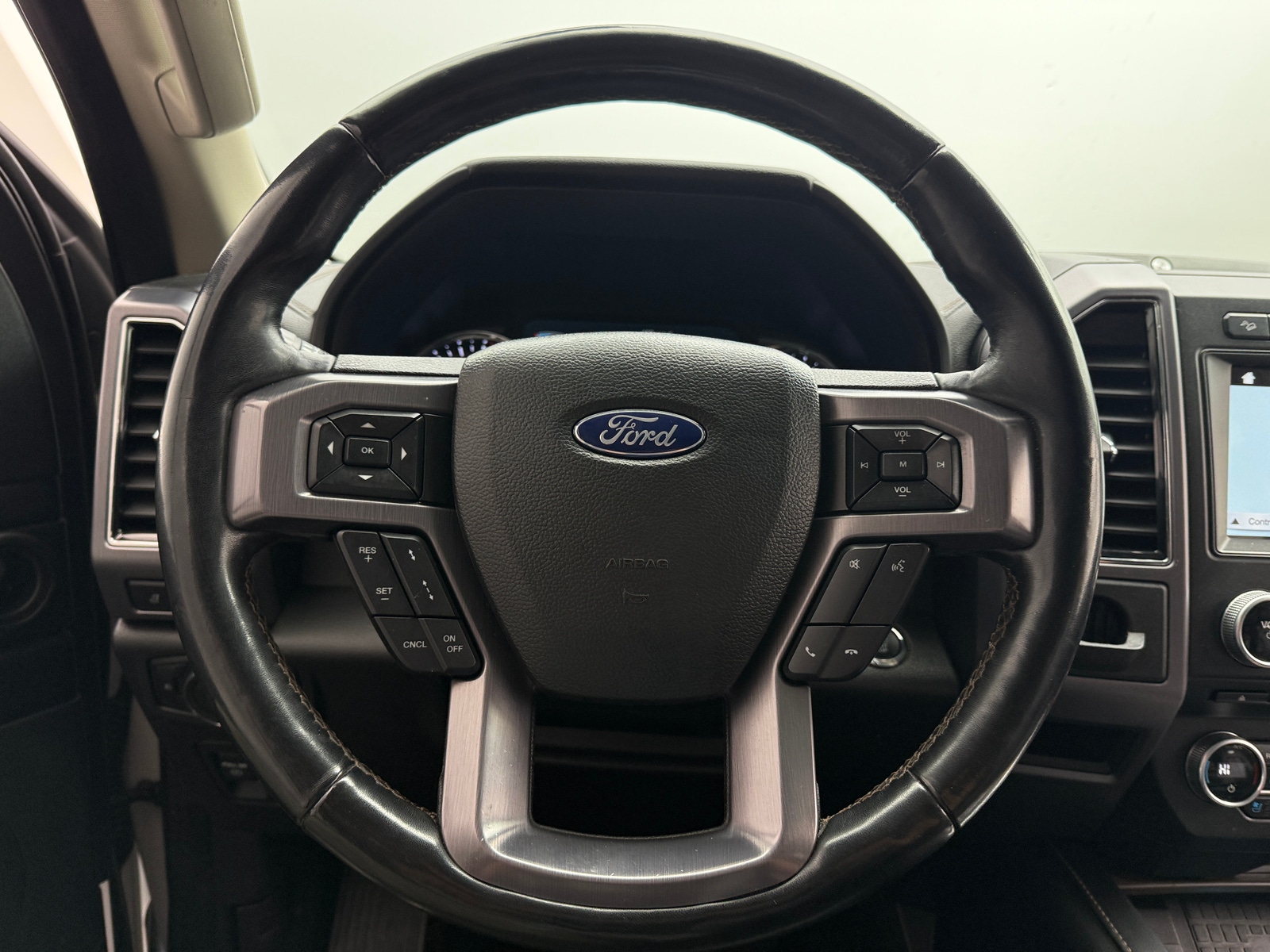 Thumbnail: 2018 Ford Expedition - 4