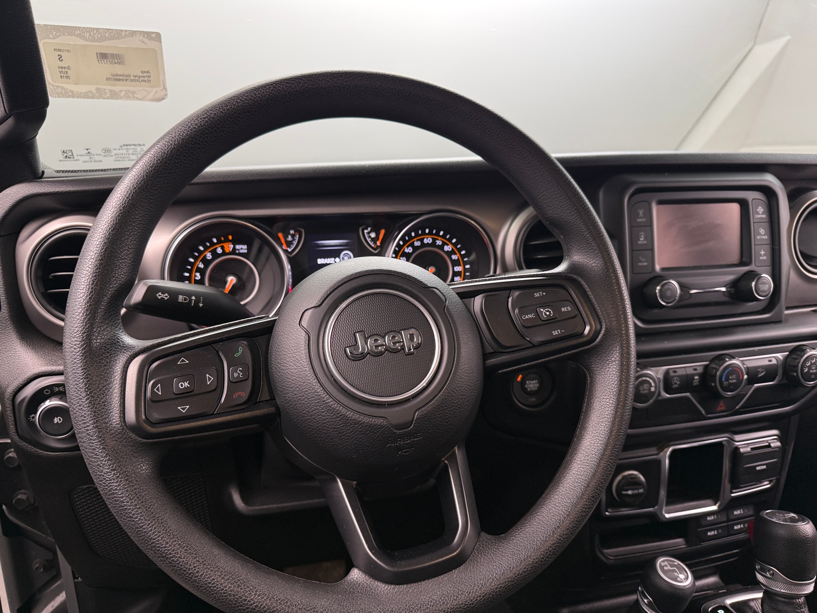 Thumbnail: 2019 Jeep Wrangler - 5