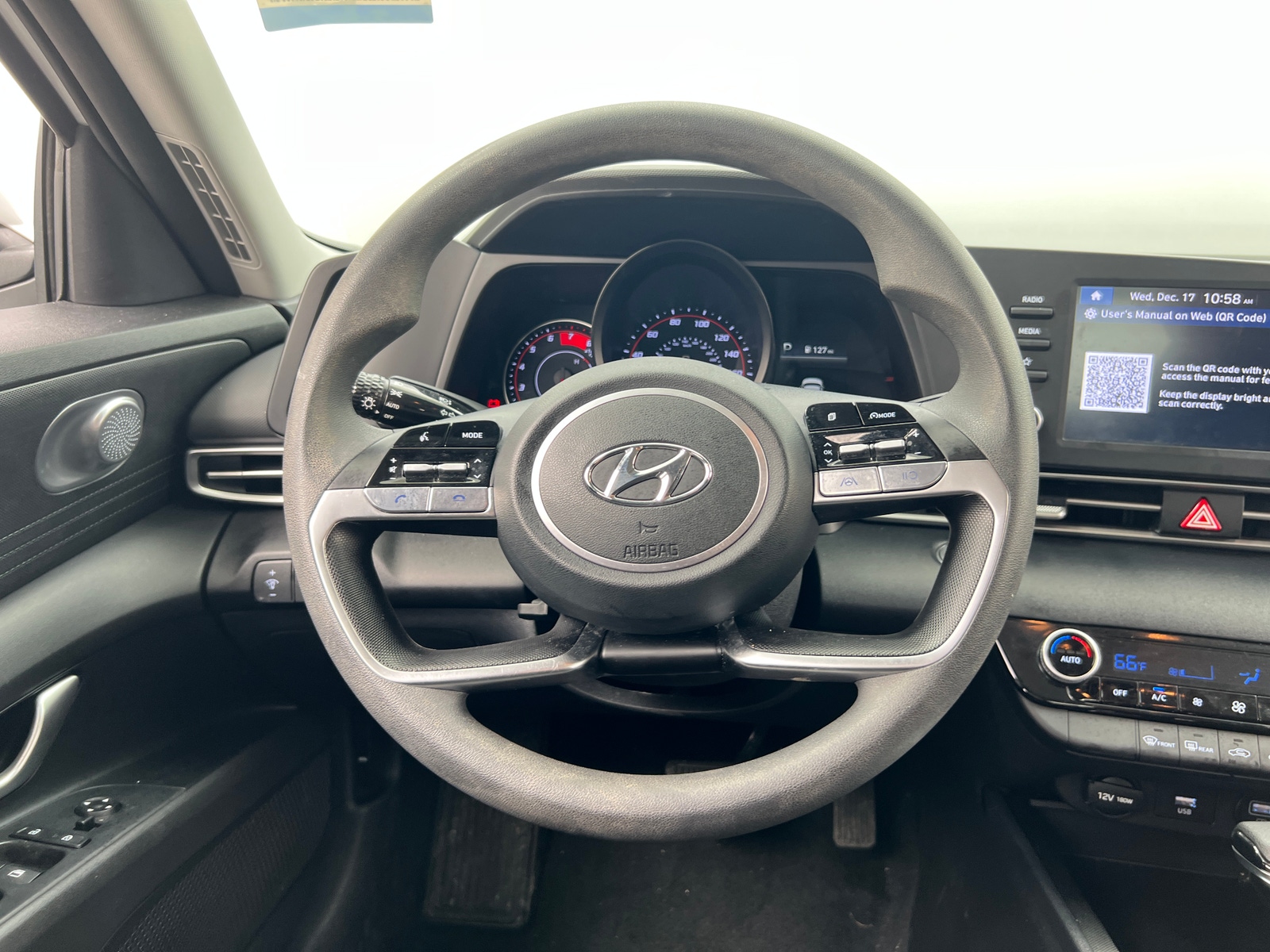 Thumbnail: 2022 Hyundai Elantra - 5