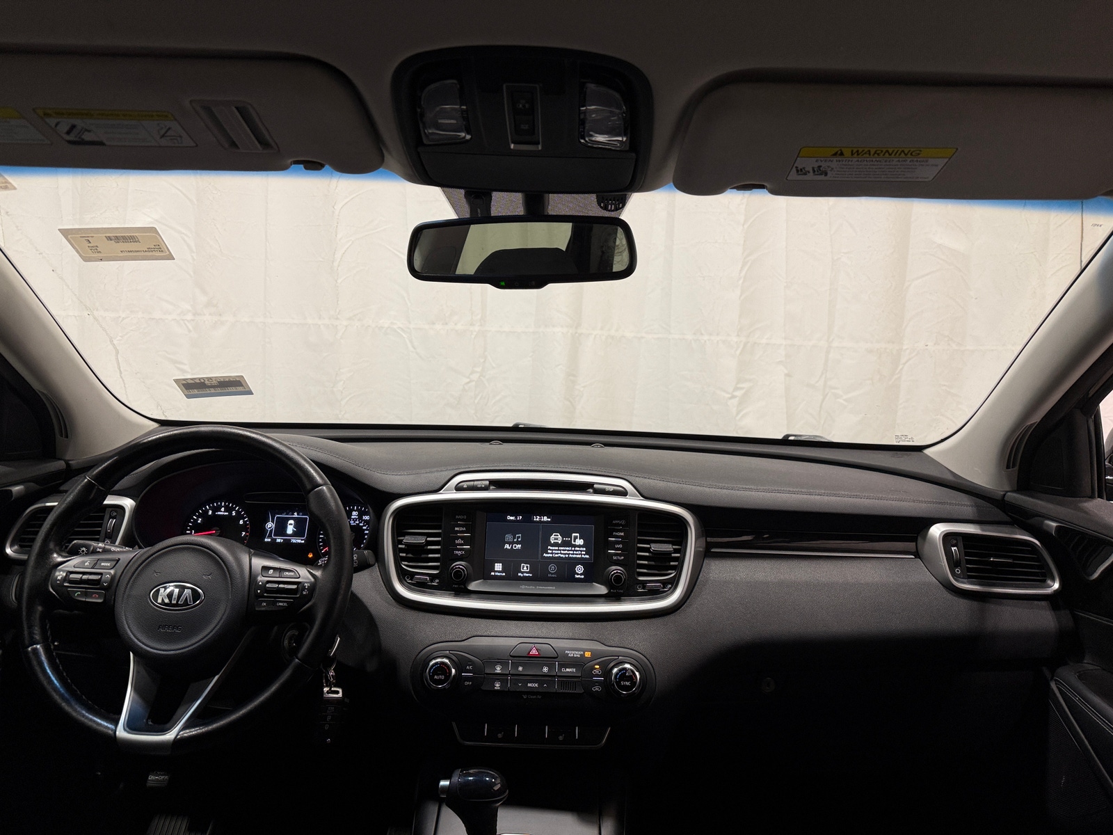 Thumbnail: 2017 Kia Sorento - 3