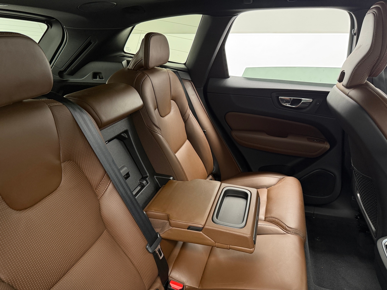 Thumbnail: 2020 Volvo XC60 - 5