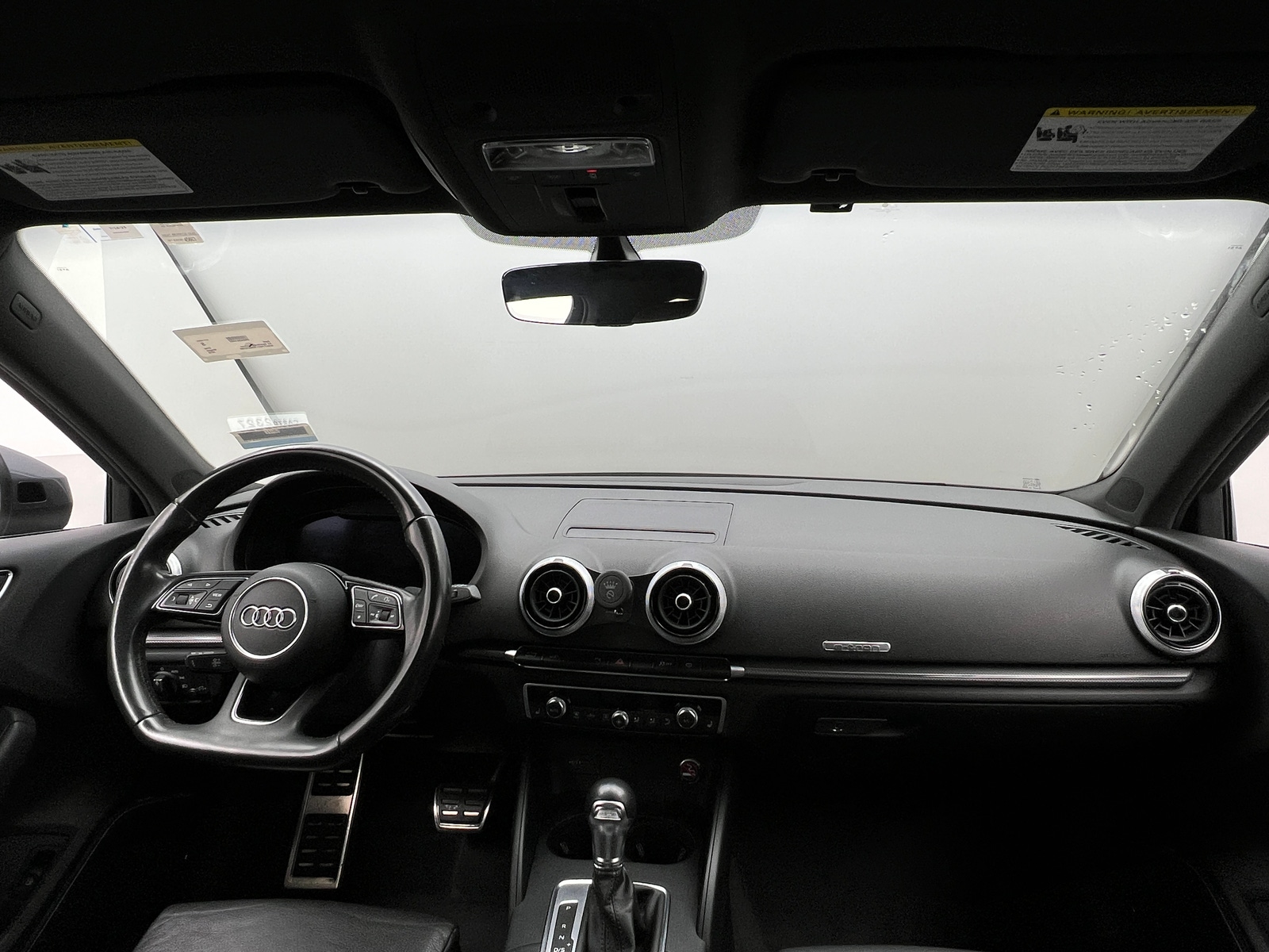 Thumbnail: 2018 Audi A3 e-tron - 2