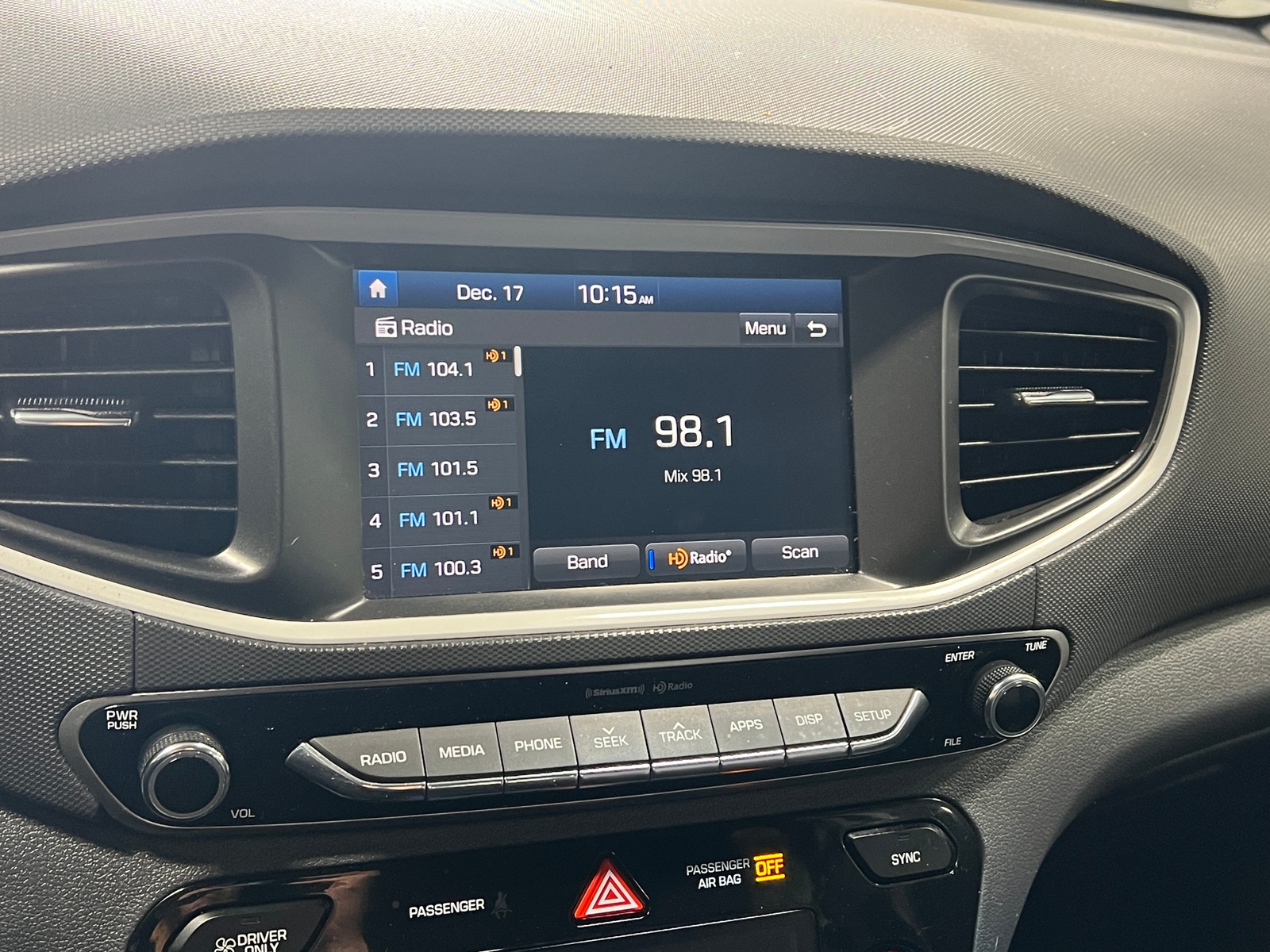 Thumbnail: 2019 Hyundai Ioniq - 4