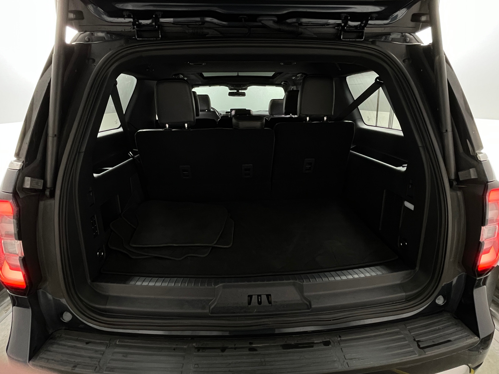 Thumbnail: 2022 Ford Expedition MAX - 6