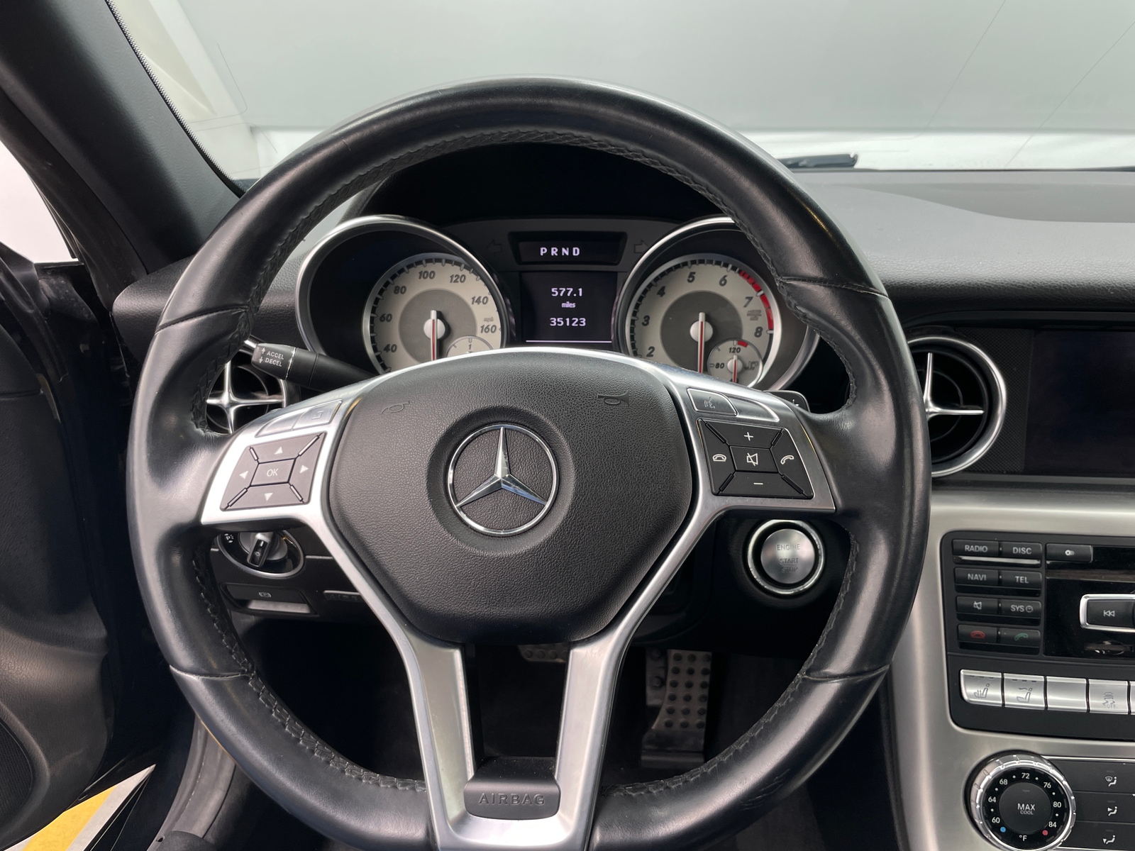 Thumbnail: 2012 Mercedes-Benz SLK - 4