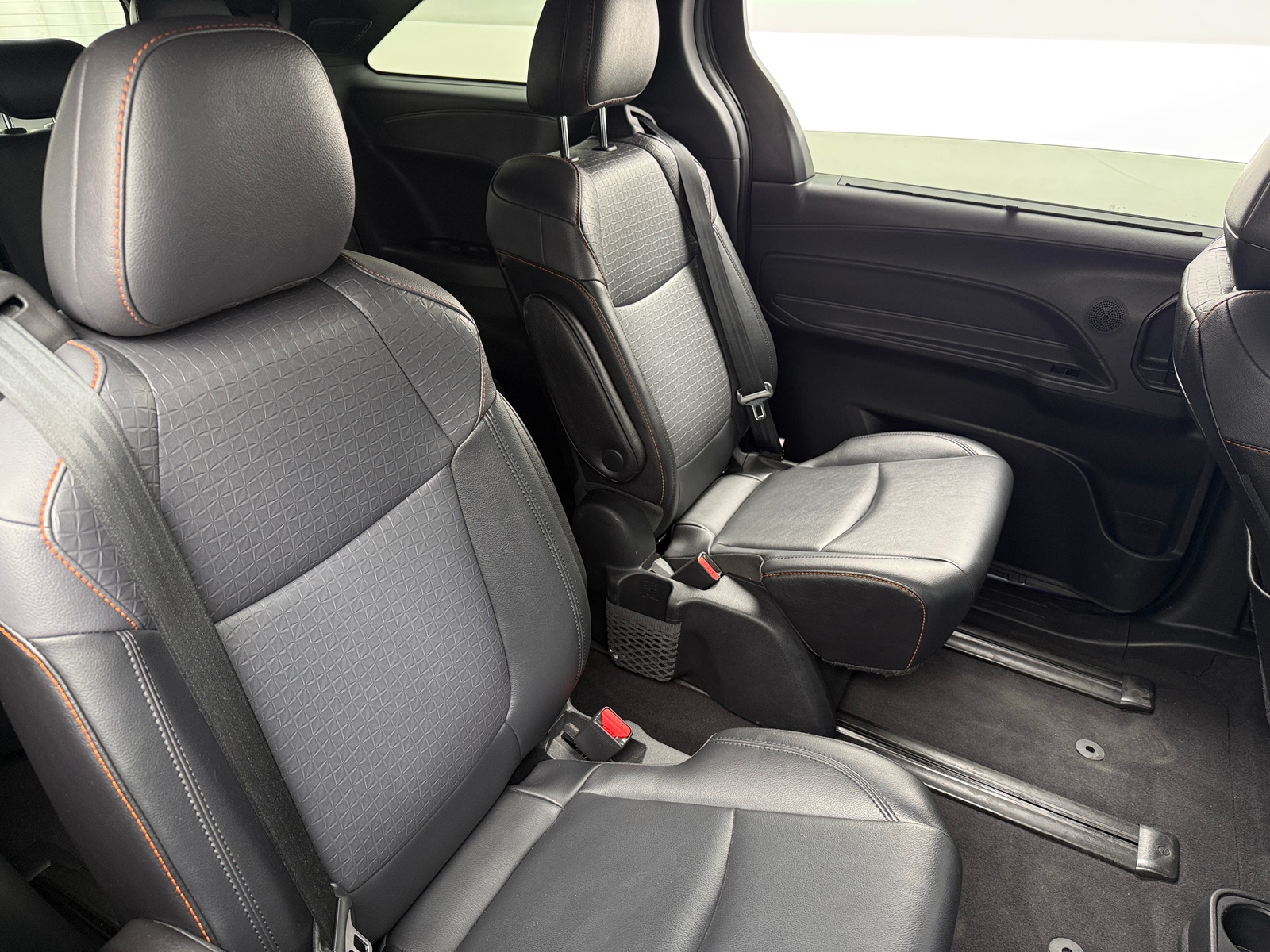 Thumbnail: 2021 Toyota Sienna - 5