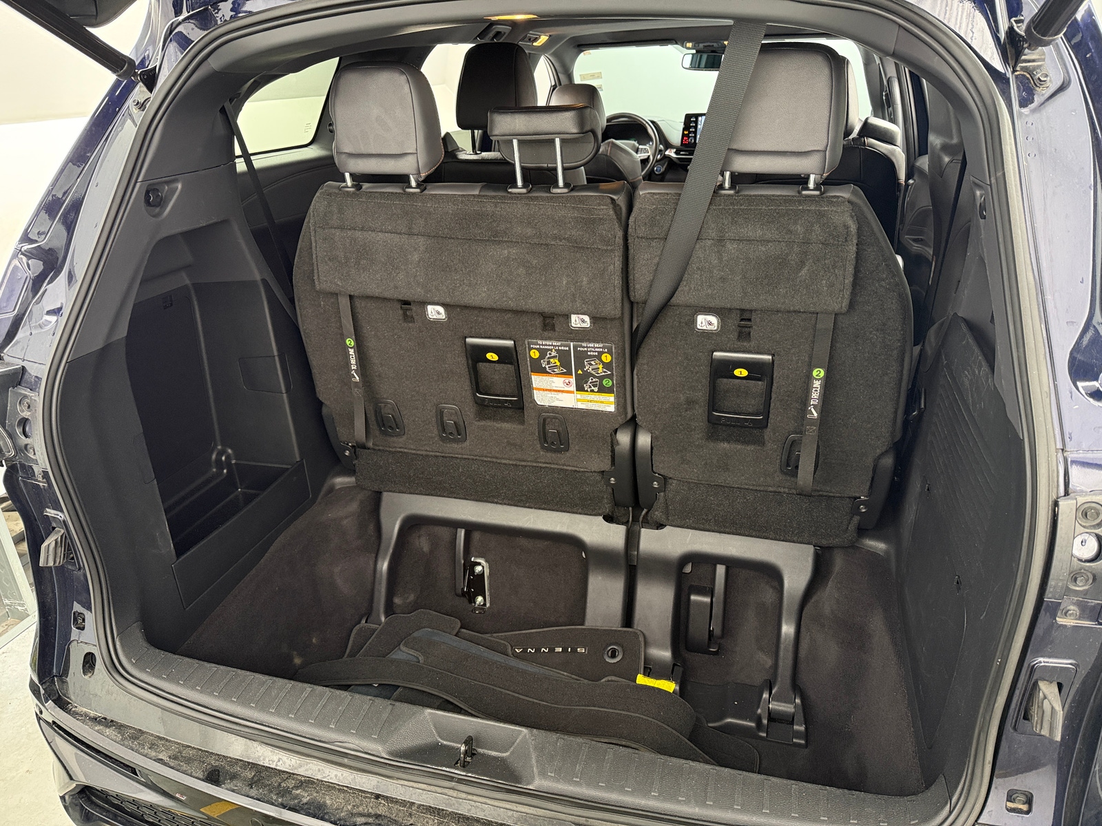 Thumbnail: 2021 Toyota Sienna - 6