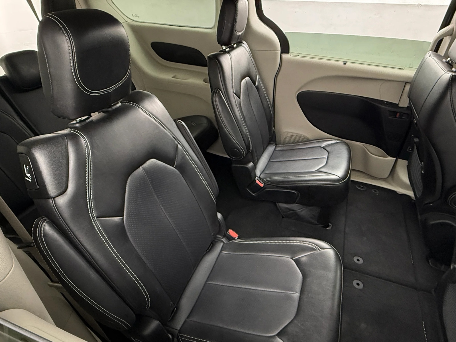 Thumbnail: 2024 Chrysler Pacifica - 5