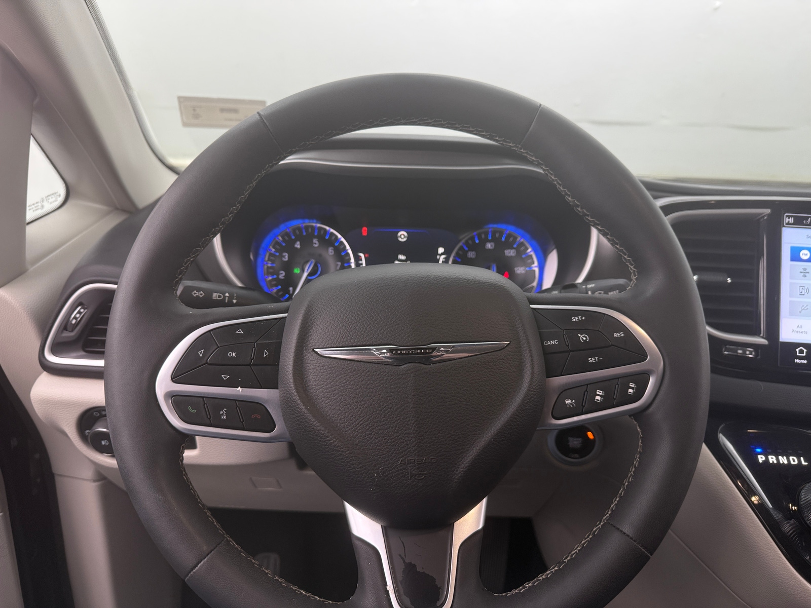 Thumbnail: 2024 Chrysler Pacifica - 4