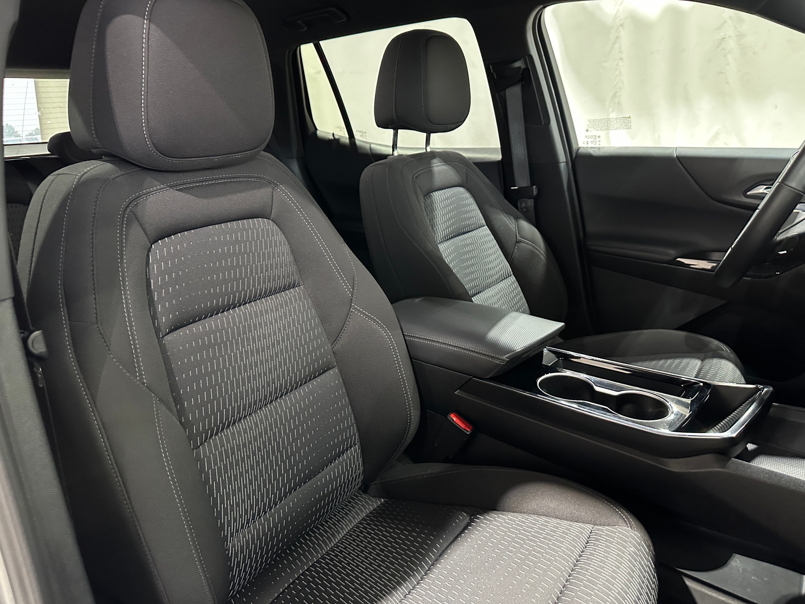 Thumbnail: 2025 Chevrolet Equinox - 2