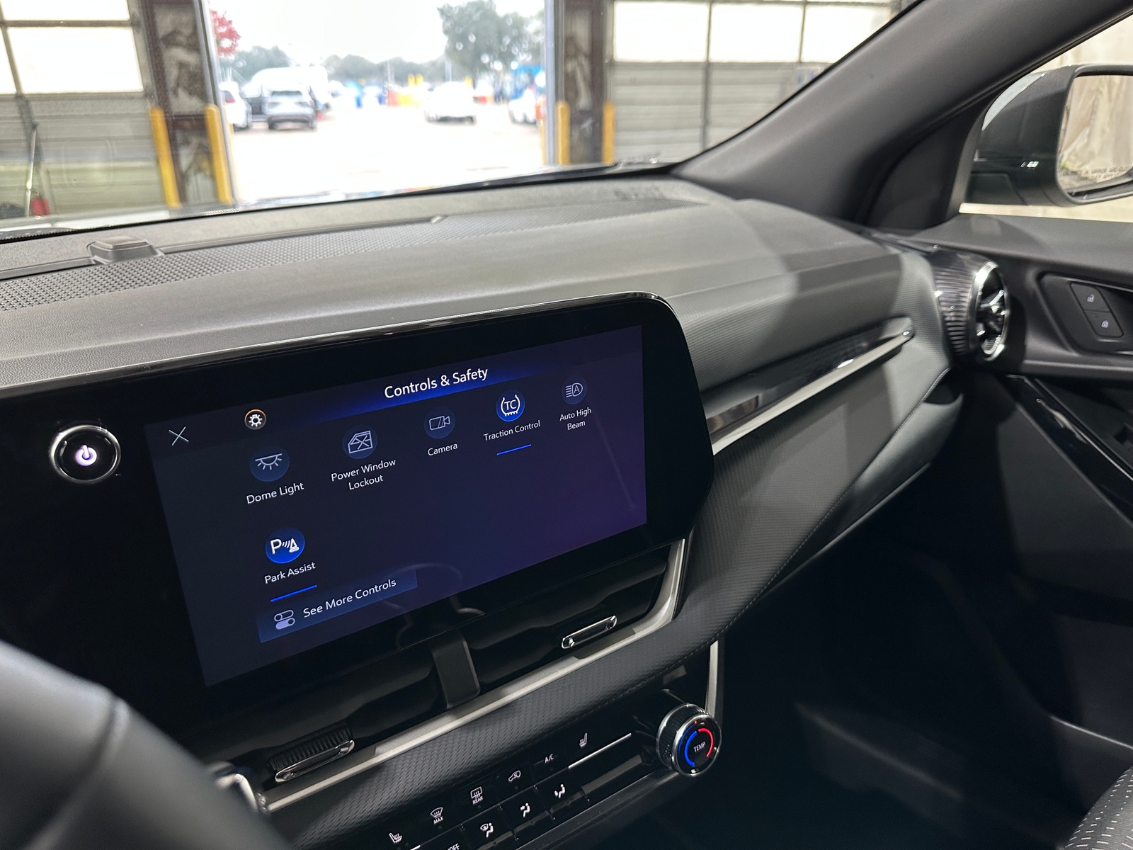 Thumbnail: 2025 Chevrolet Equinox - 4