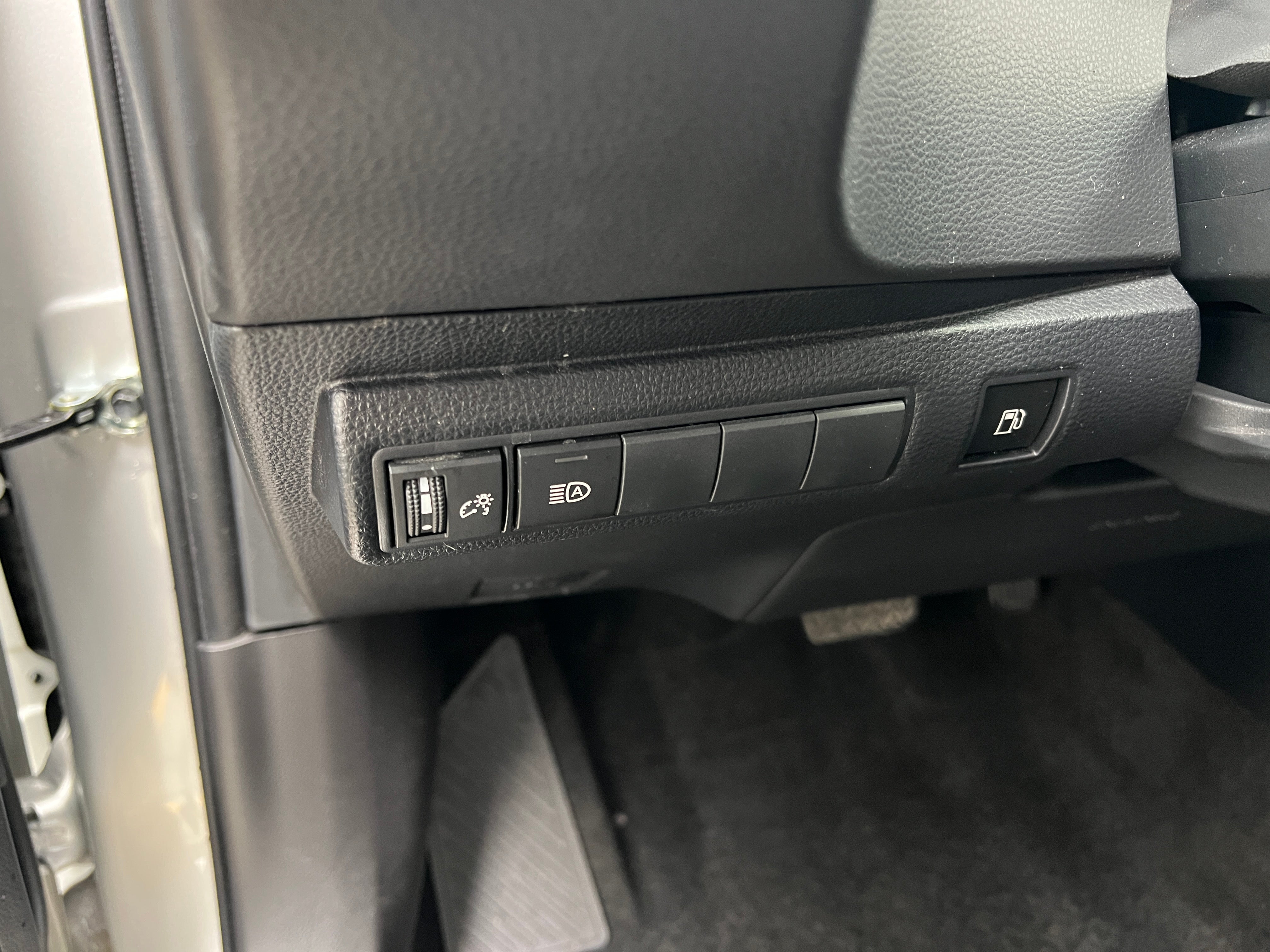 Used 2025 Toyota Corolla LE with VIN JTDBCMFE6S3090525 for sale in Northfield, Minnesota