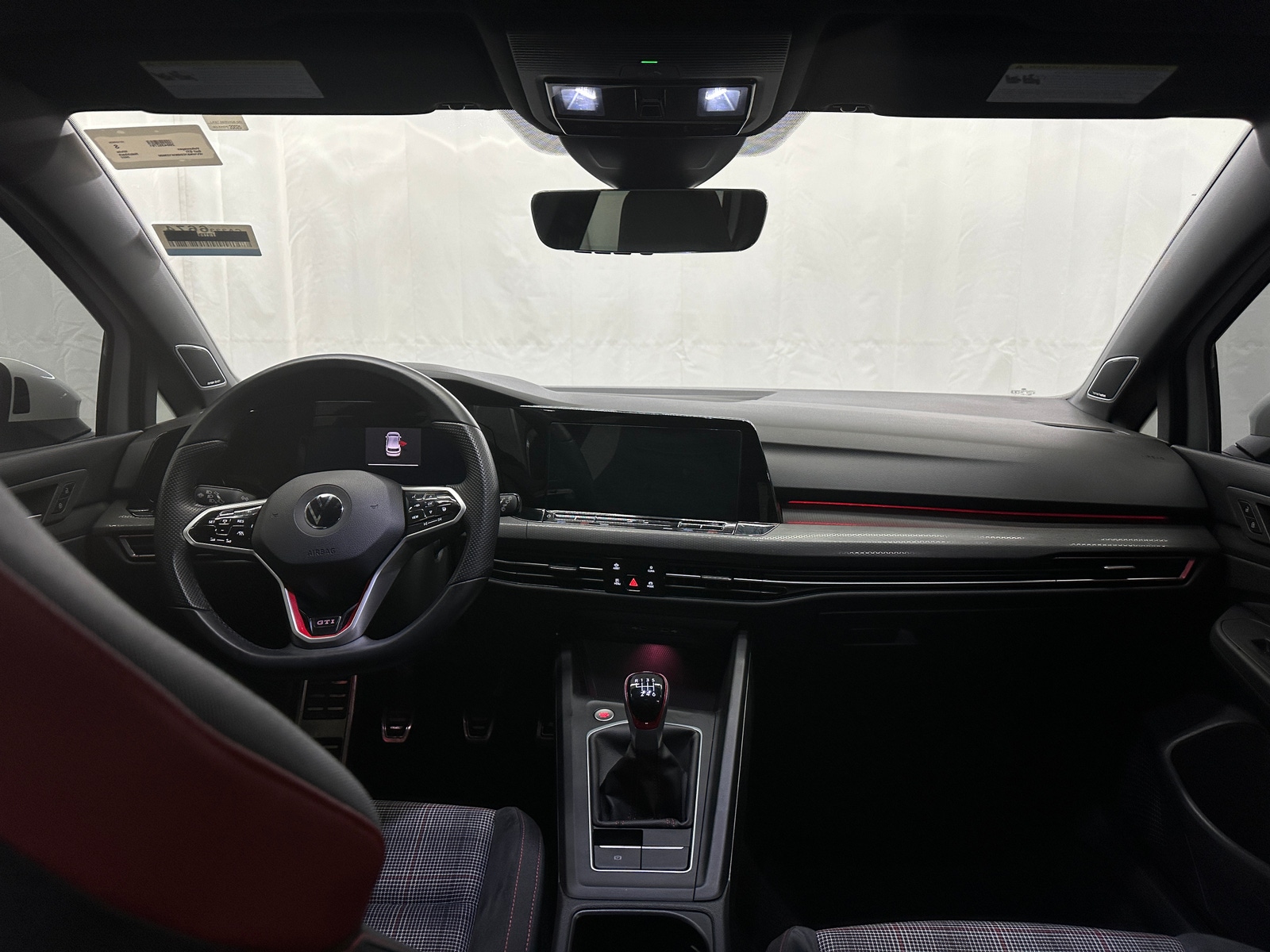 Thumbnail: 2022 Volkswagen Golf - 3