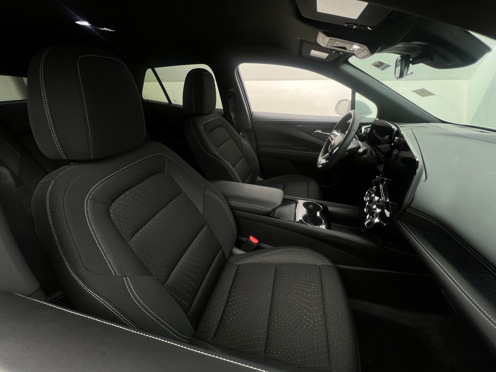 Thumbnail: 2025 Chevrolet Blazer EV - 2