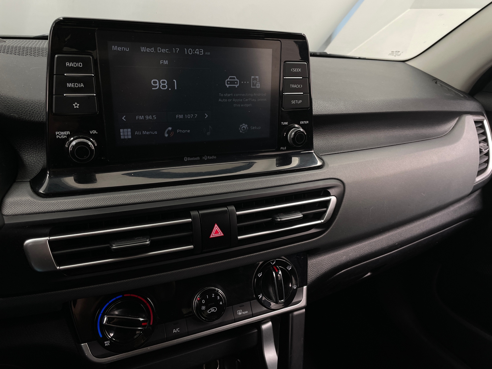 Thumbnail: 2021 Kia Seltos - 4