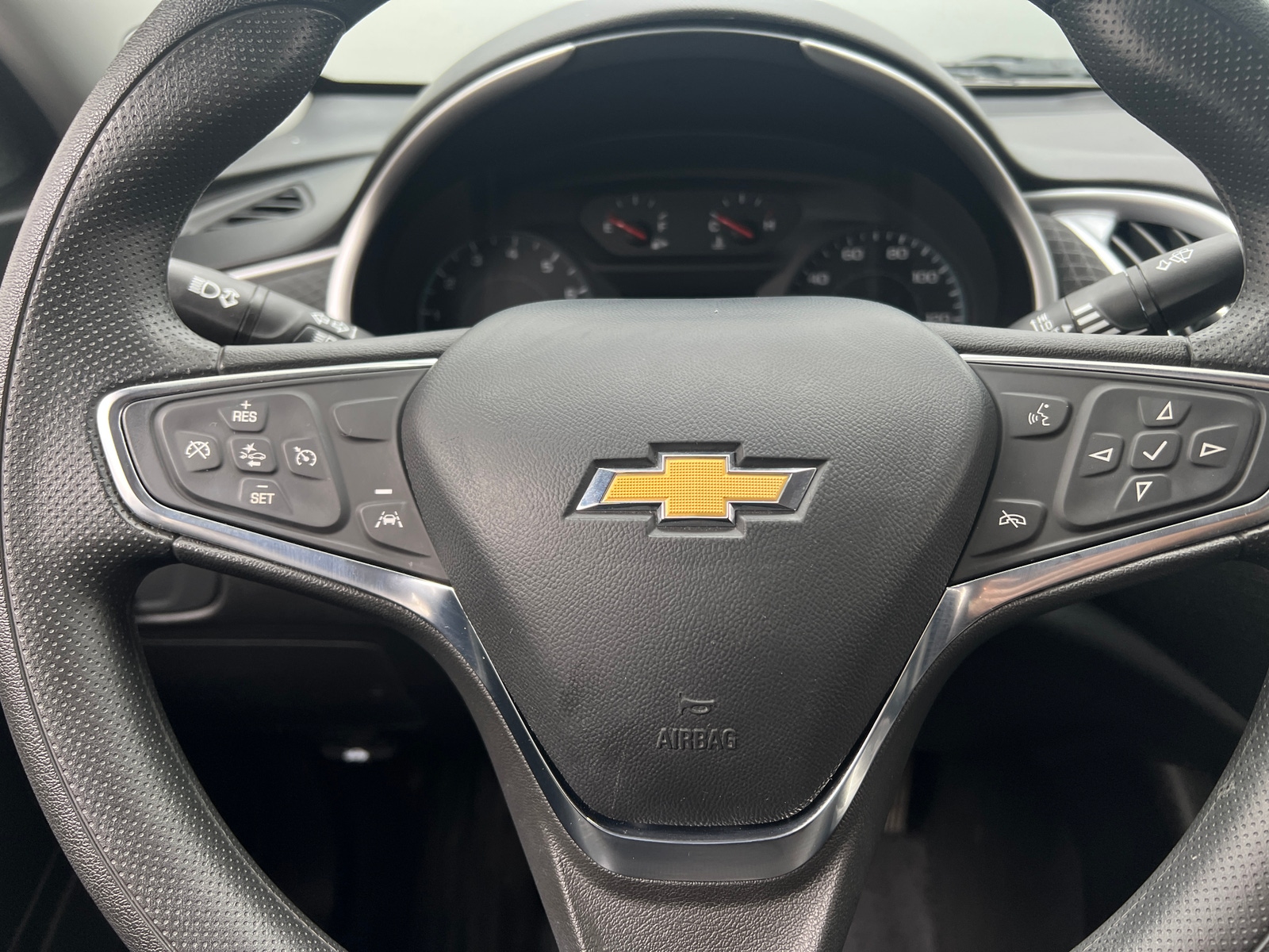 Thumbnail: 2023 Chevrolet Malibu - 5