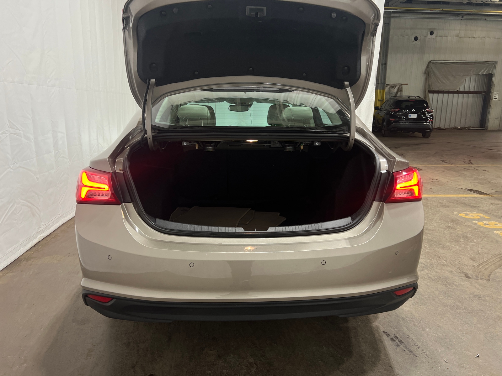 Thumbnail: 2024 Chevrolet Malibu - 6