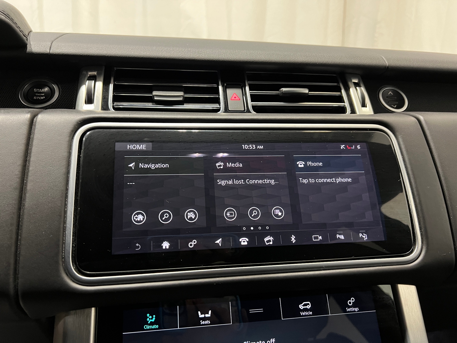 Thumbnail: 2019 Land Rover Range Rover - 3