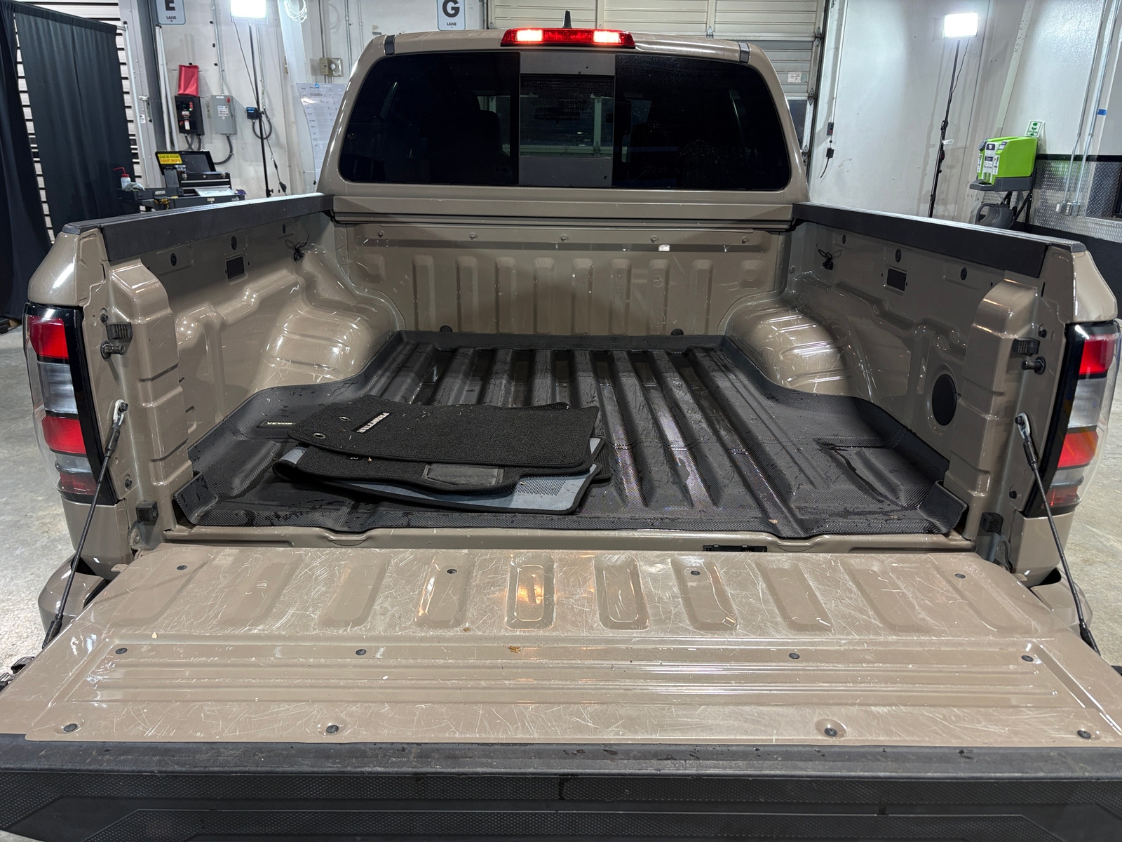 Thumbnail: 2023 Nissan Frontier - 7