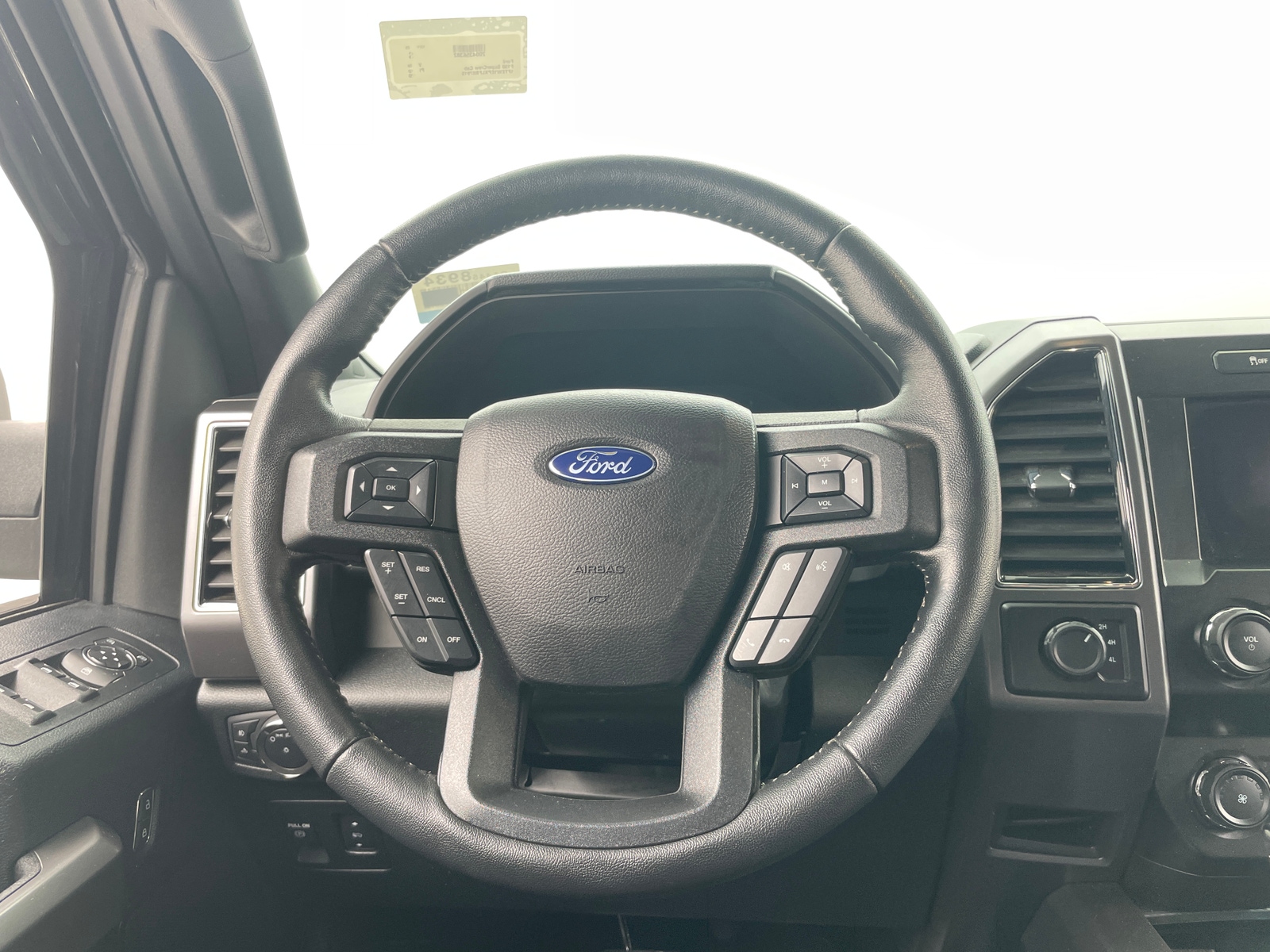 Thumbnail: 2020 Ford Econoline - 5