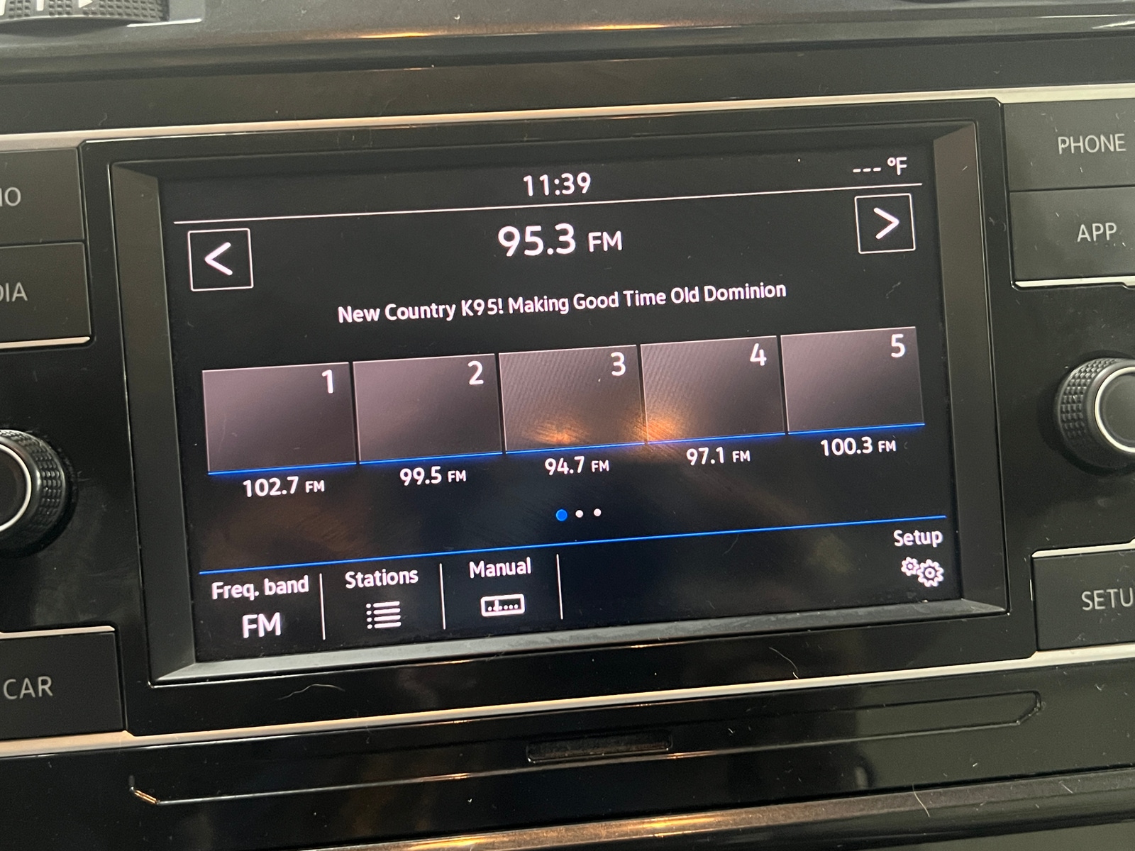 Thumbnail: 2019 Volkswagen e-Golf - 4