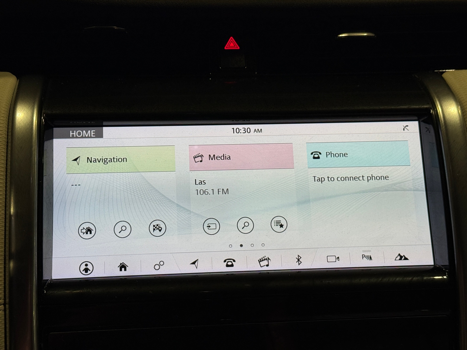 Thumbnail: 2020 Land Rover Discovery Sport - 3