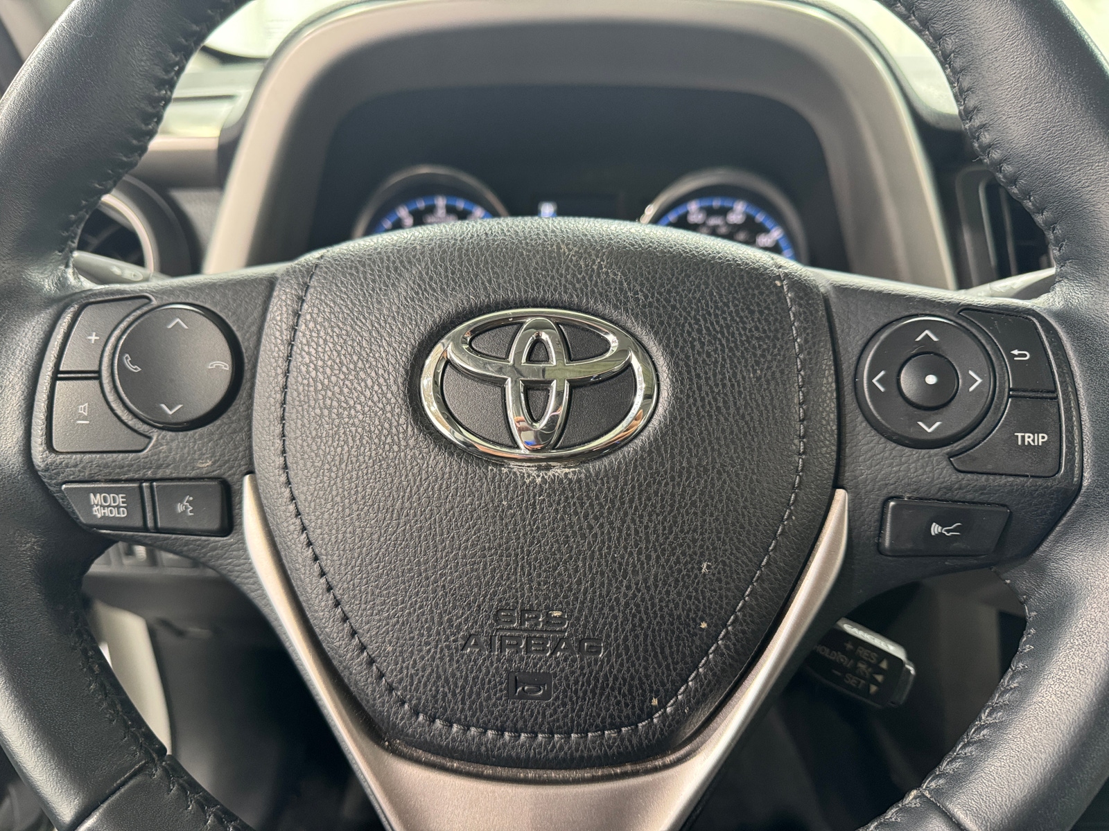 Thumbnail: 2016 Toyota RAV4 - 4