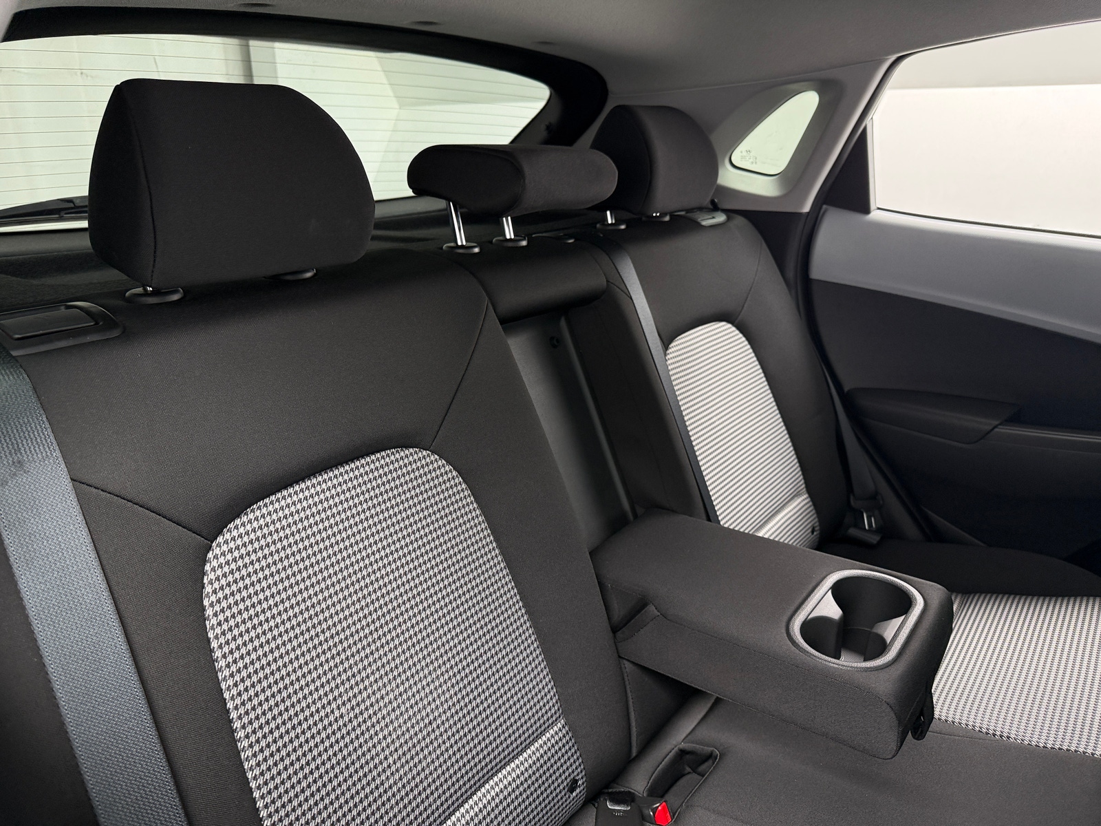 Thumbnail: 2020 Hyundai Kona - 6