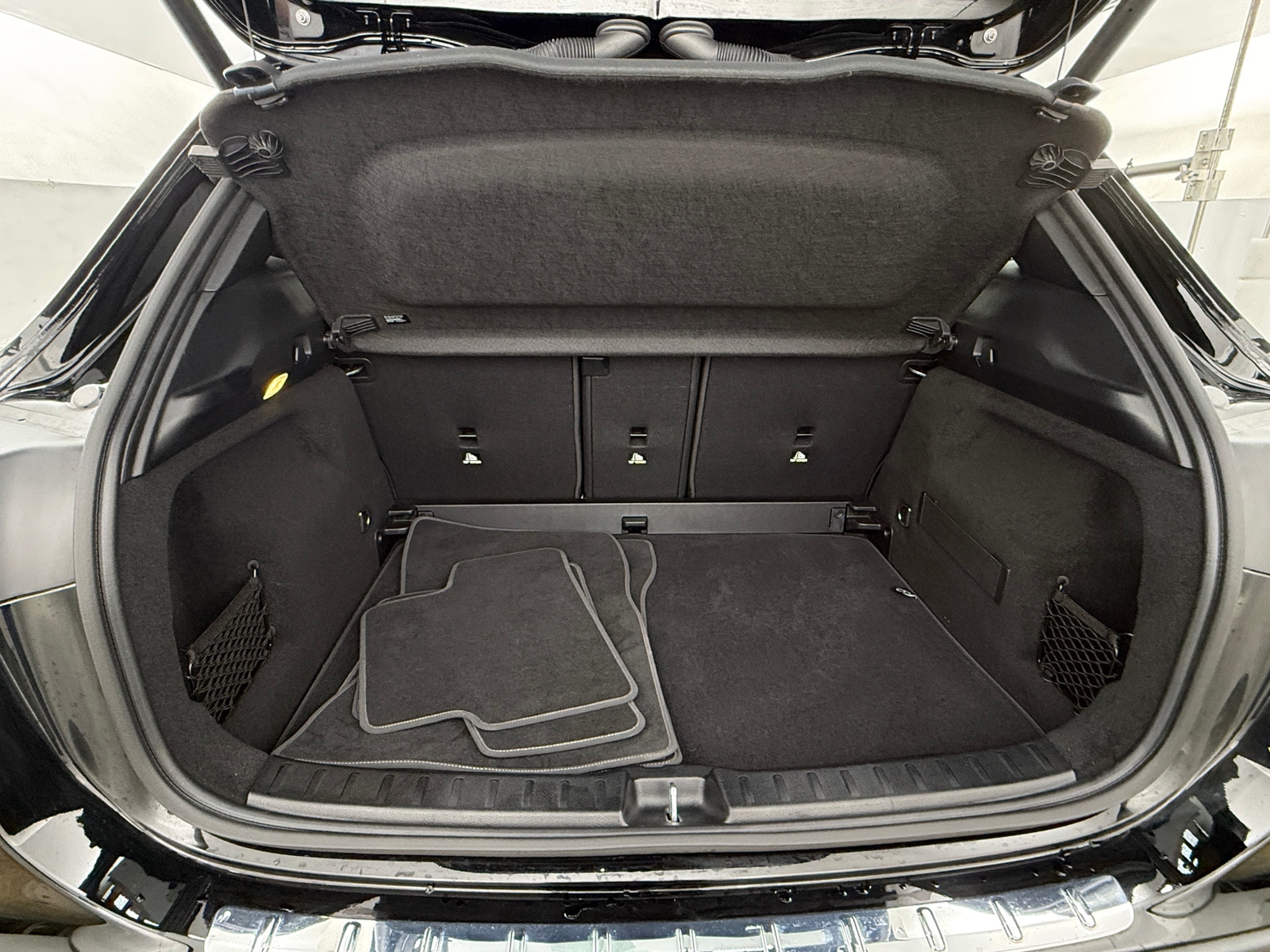 Thumbnail: 2025 Mercedes-Benz GLA - 6