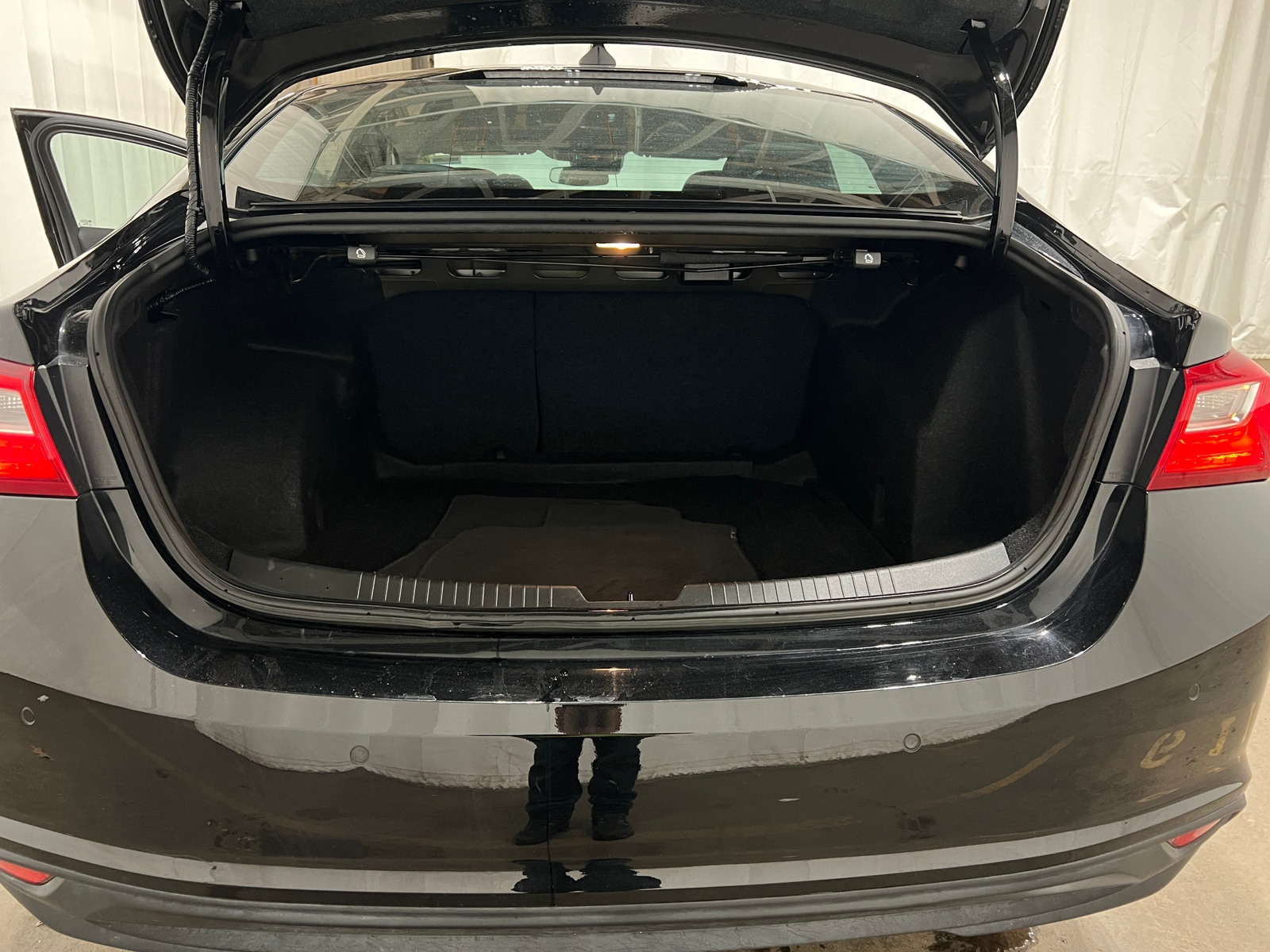 Thumbnail: 2024 Chevrolet Malibu - 7