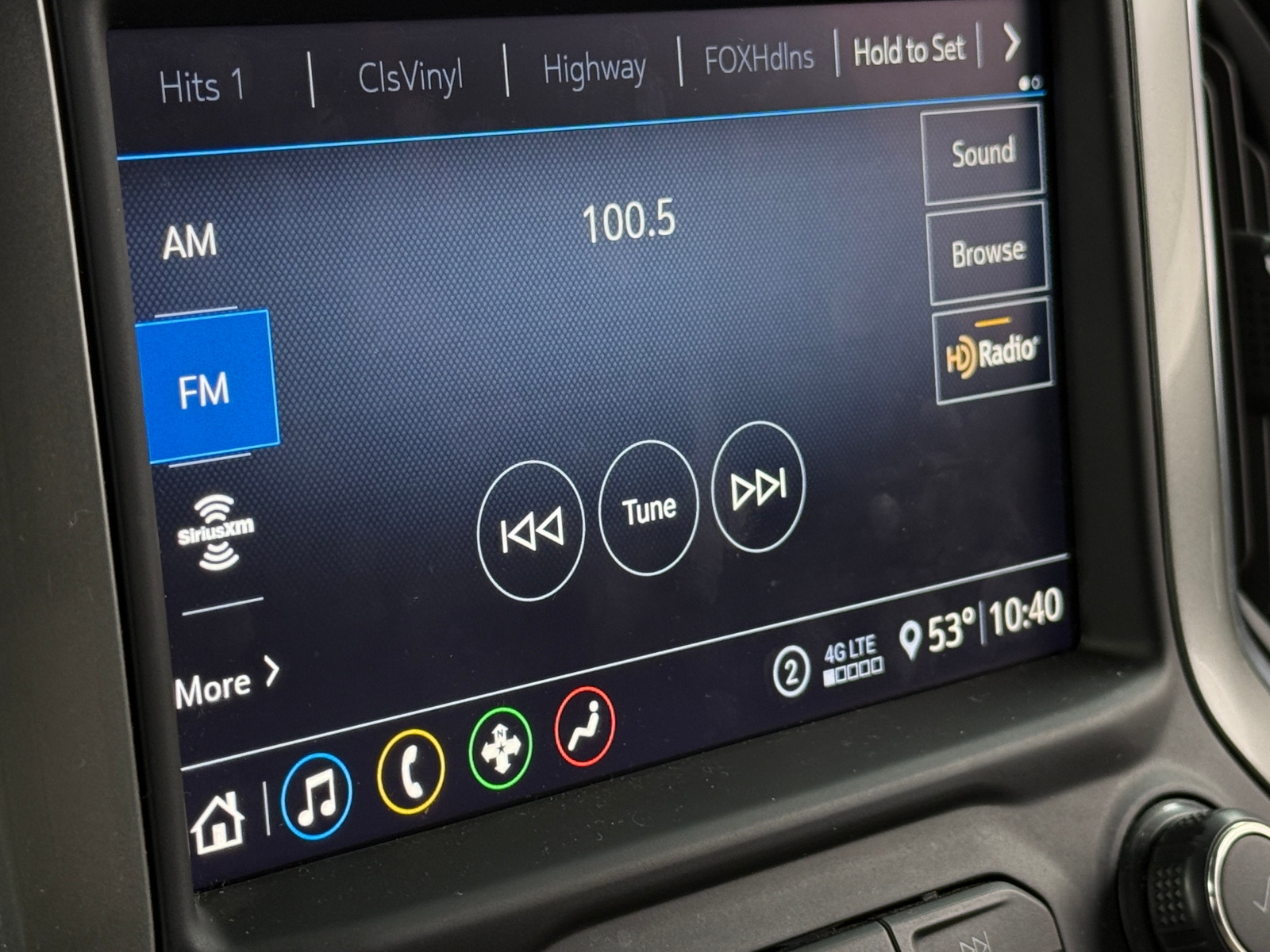 Thumbnail: 2020 Chevrolet Silverado 1500 - 3