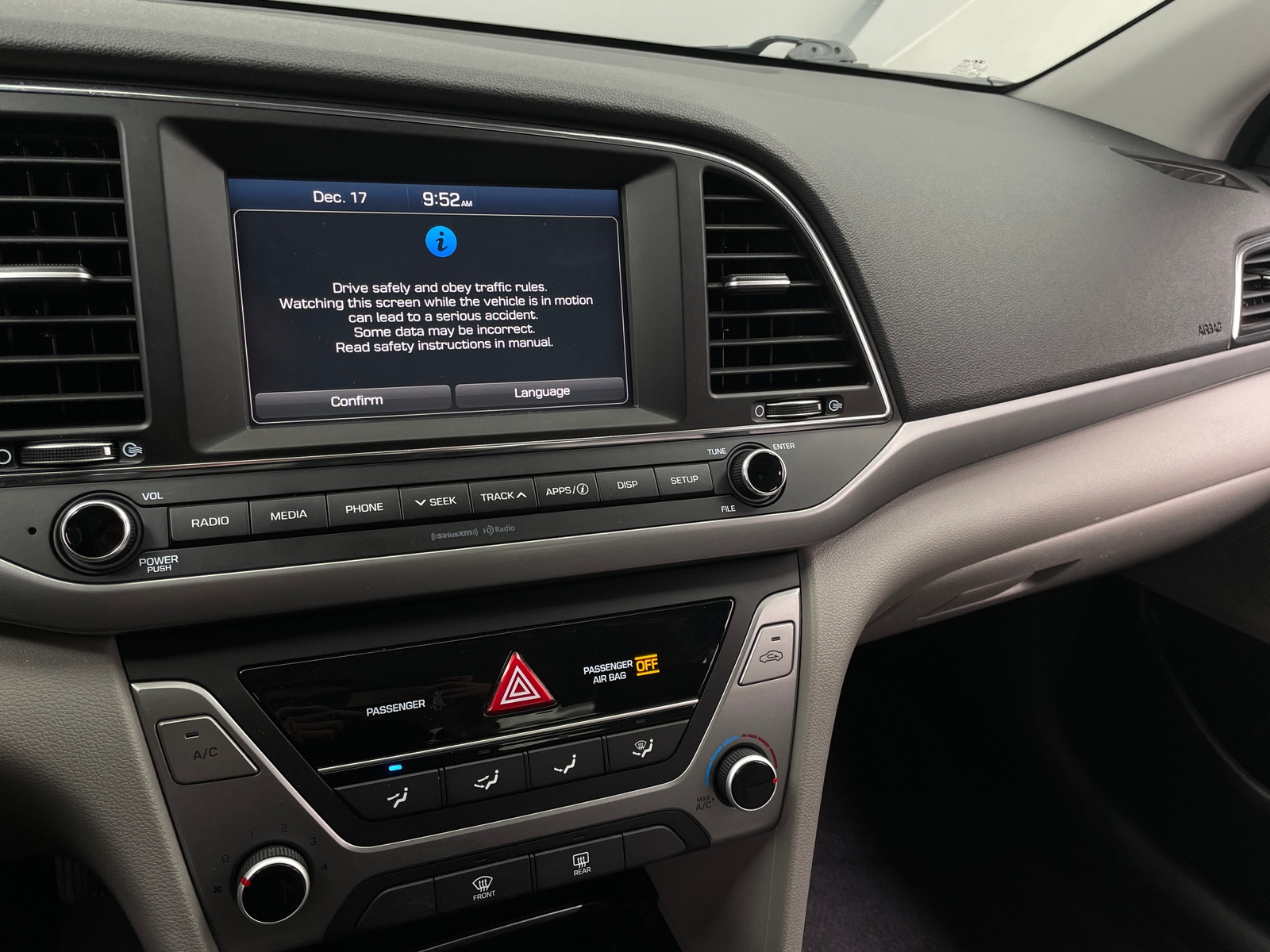 Thumbnail: 2017 Hyundai Elantra - 4