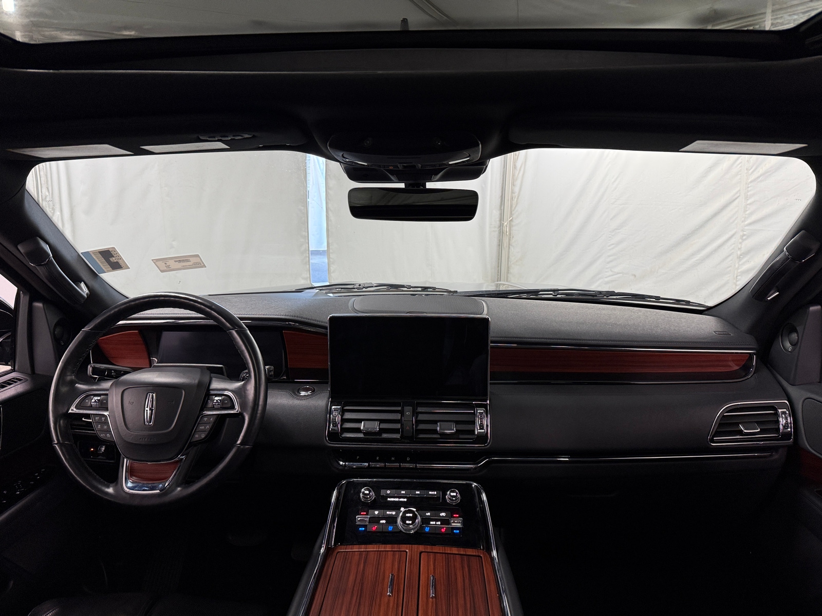 Thumbnail: 2024 Lincoln Navigator - 2