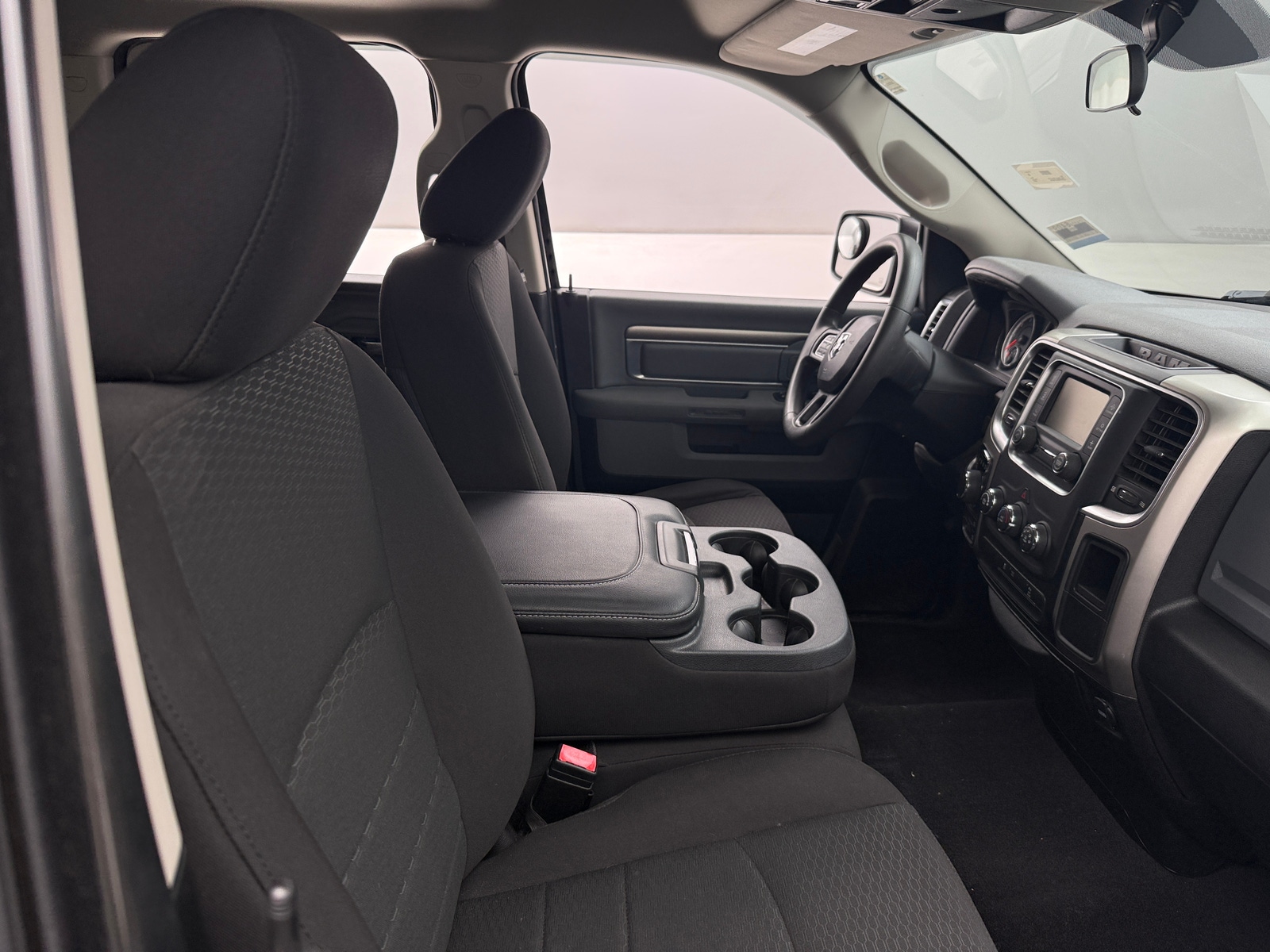 Thumbnail: 2020 RAM 1500 Classic - 2