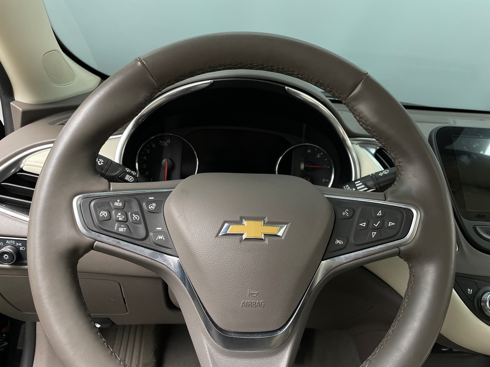 Thumbnail: 2024 Chevrolet Malibu - 4