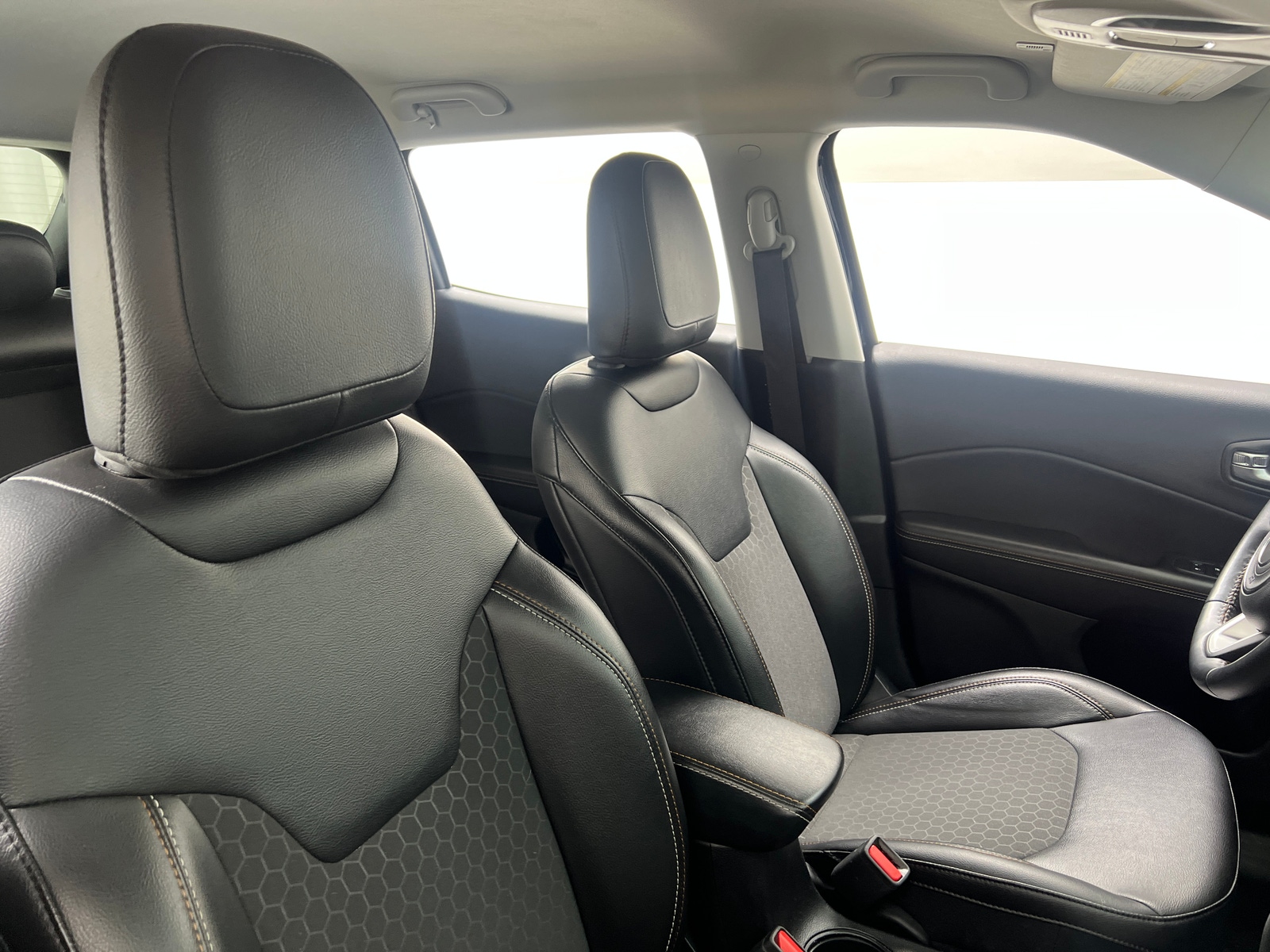 Thumbnail: 2019 Jeep Compass - 2