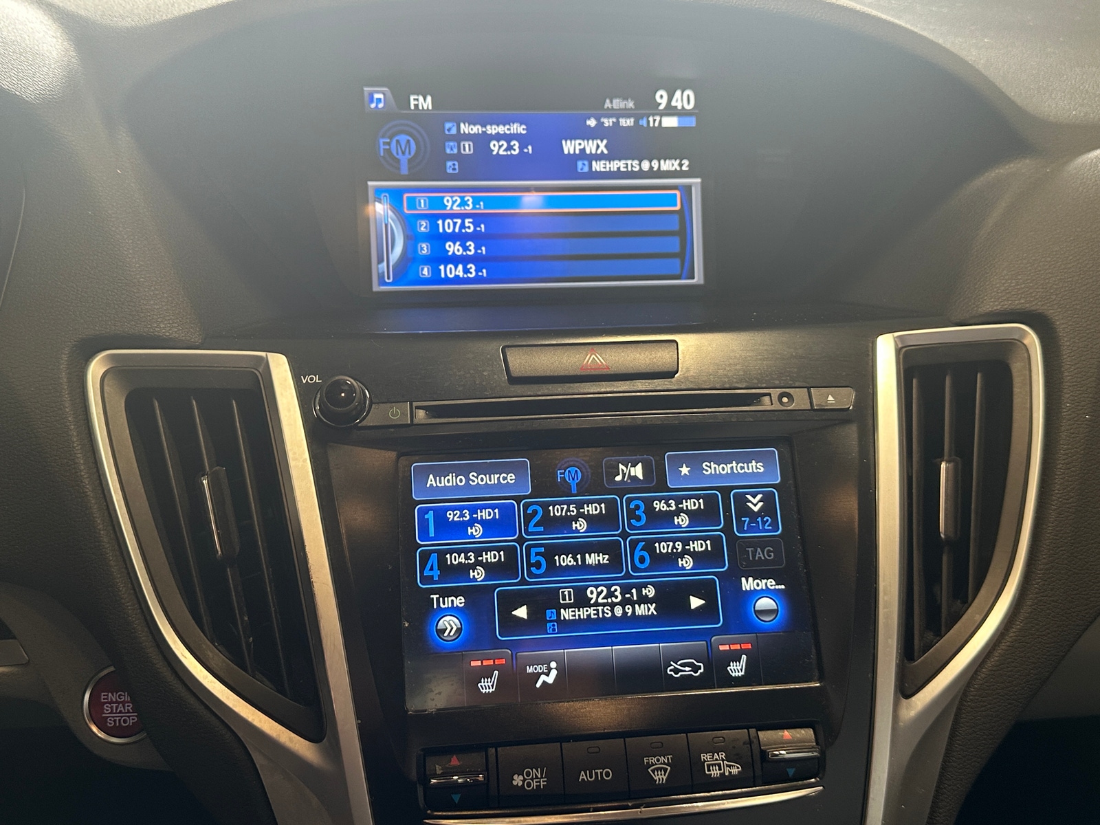 Thumbnail: 2015 Acura TLX - 3