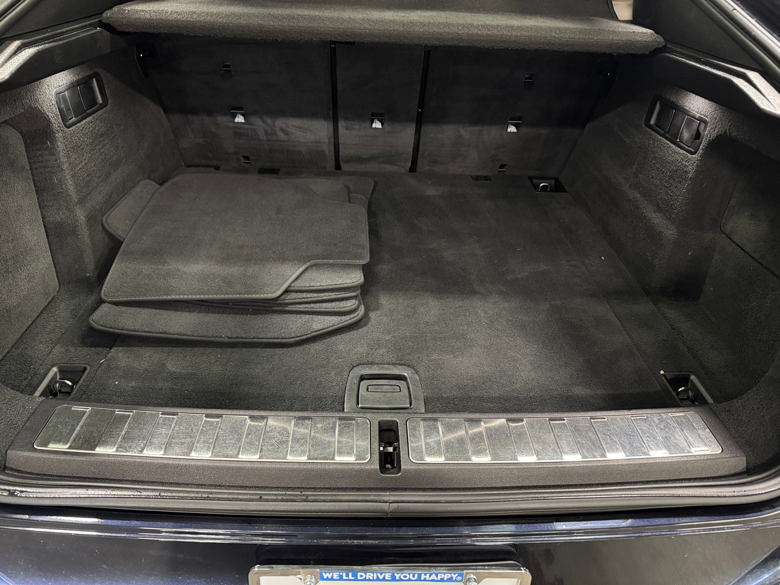 Thumbnail: 2021 BMW X6 - 6