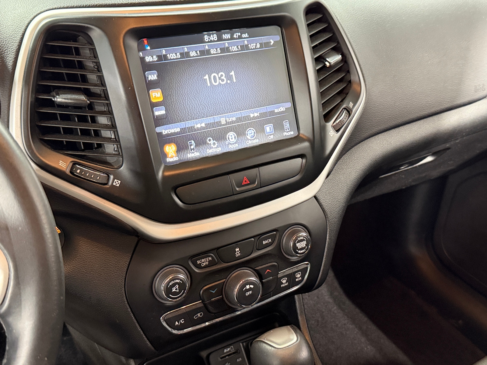 Thumbnail: 2018 Jeep Cherokee - 4