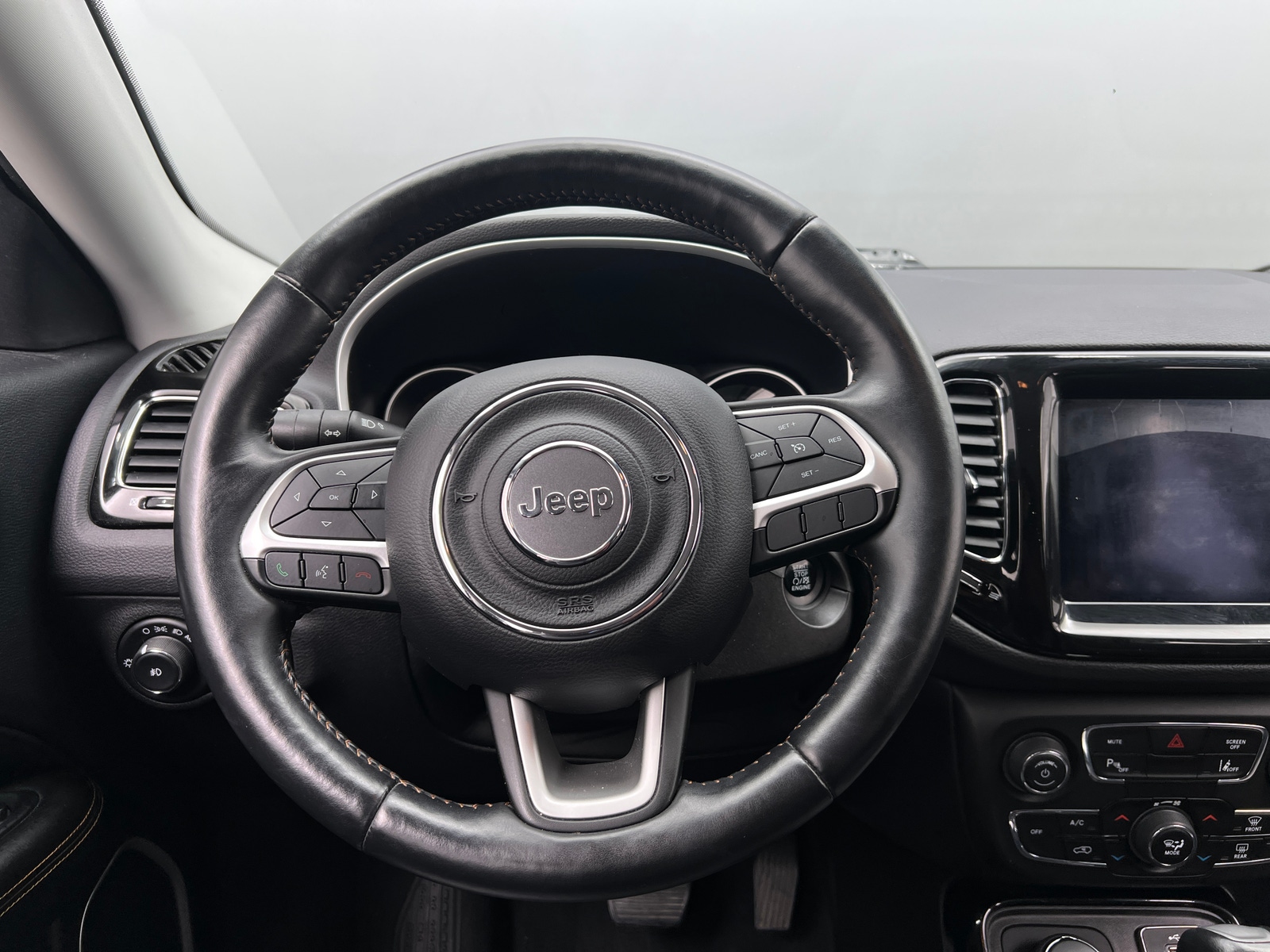 Thumbnail: 2018 Jeep Compass - 4