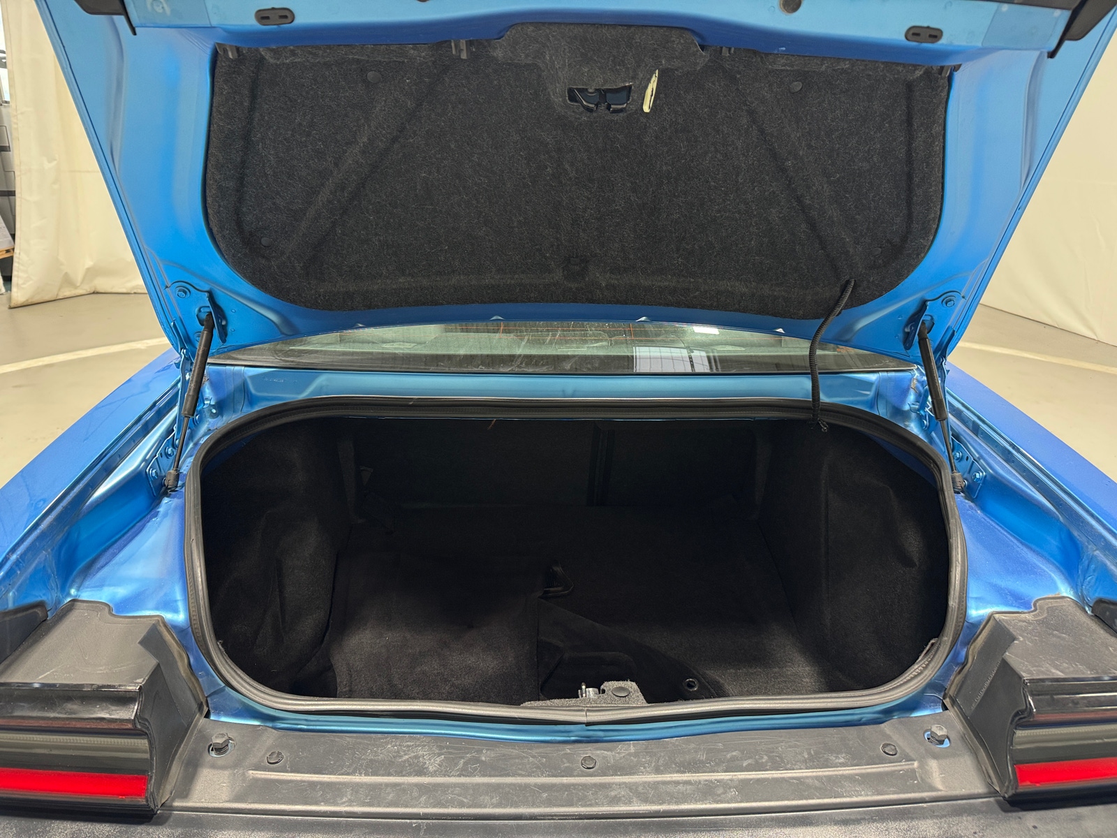 Thumbnail: 2018 Dodge Challenger - 5