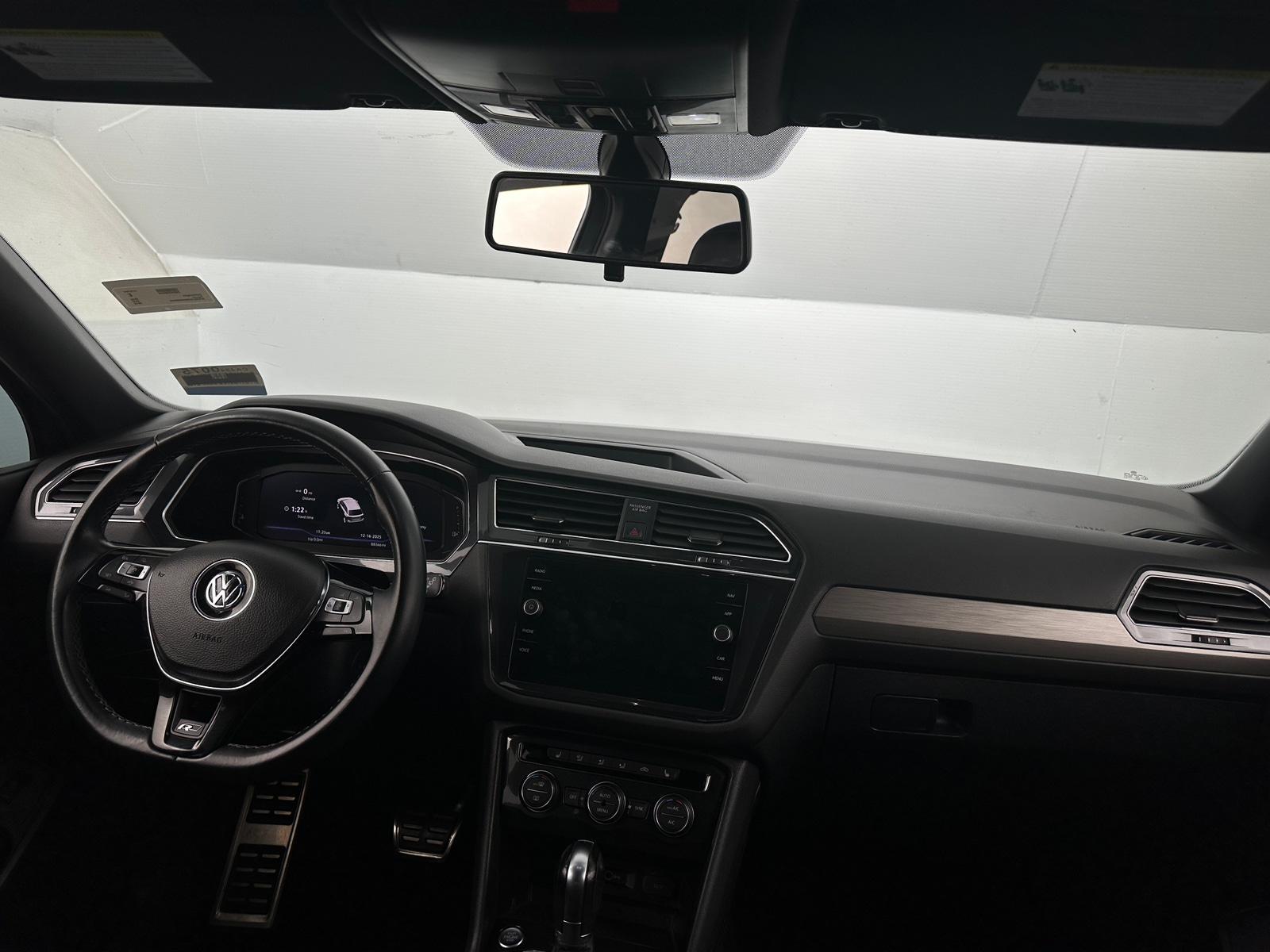 Thumbnail: 2019 Volkswagen Tiguan - 3