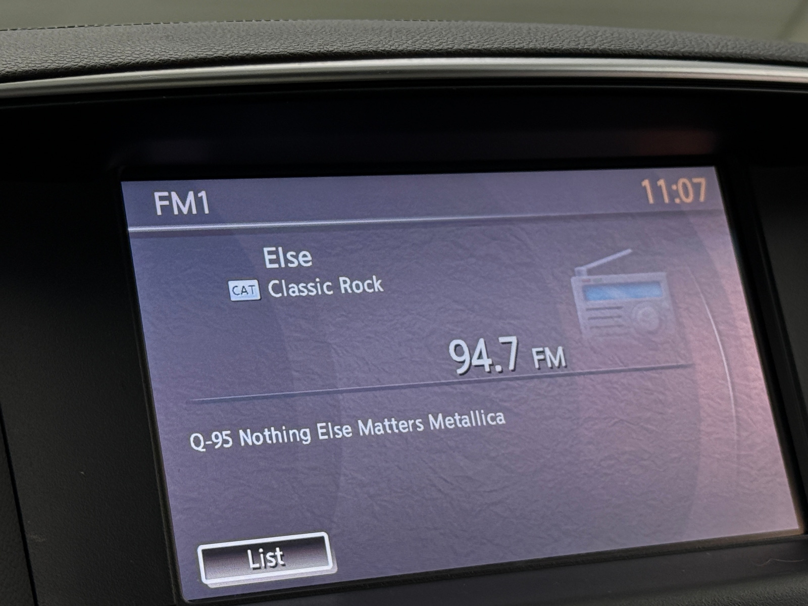 Thumbnail: 2016 INFINITI Q70 - 3