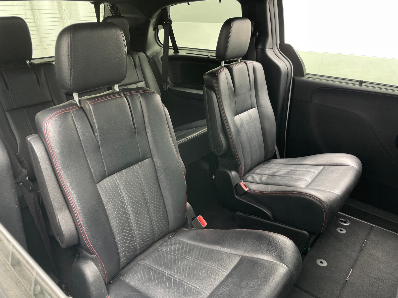 Thumbnail: 2017 Dodge Grand Caravan - 5