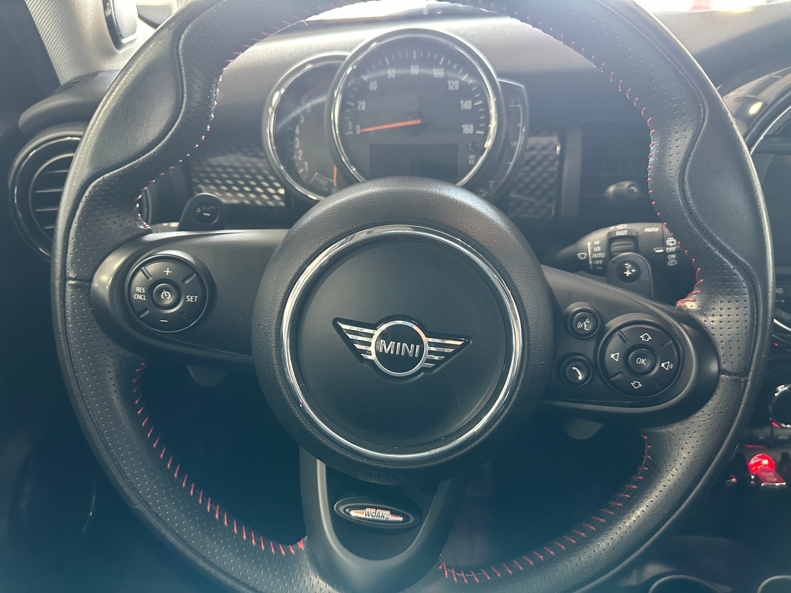 Thumbnail: 2020 MINI Cooper Hardtop - 4