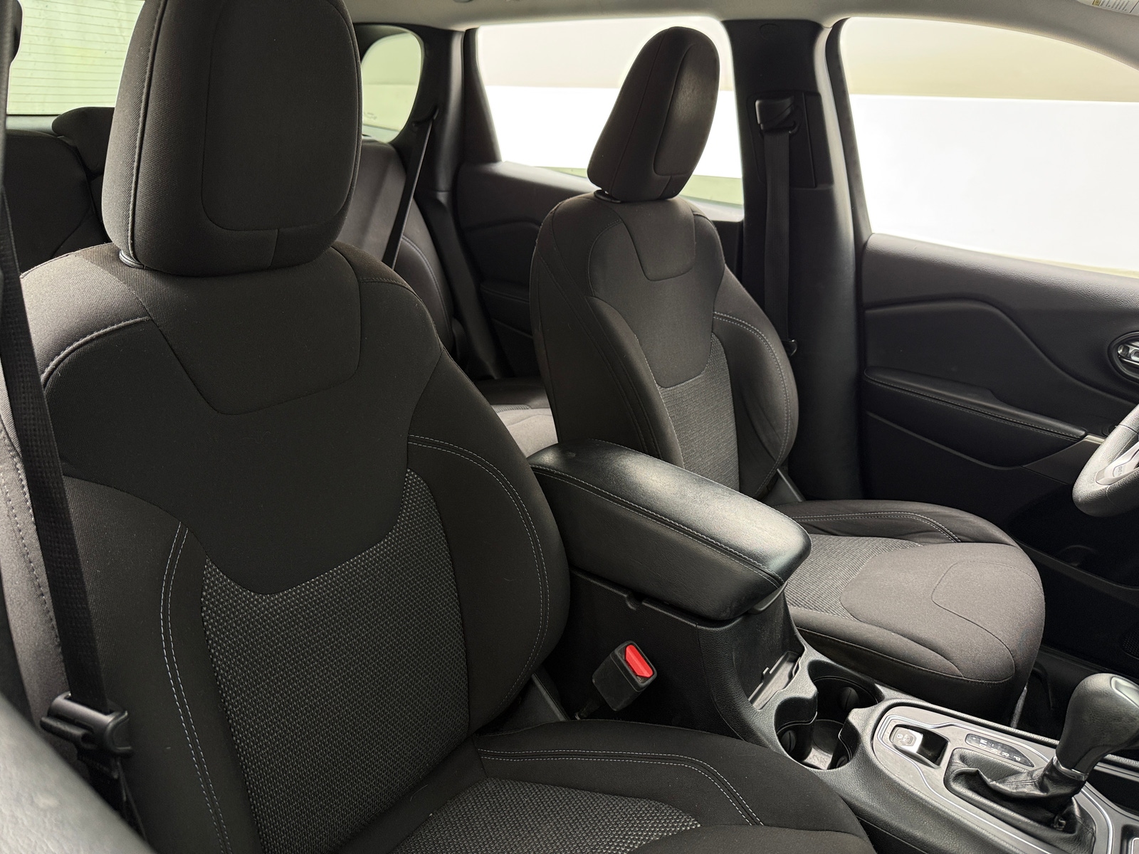 Thumbnail: 2020 Jeep Cherokee - 2